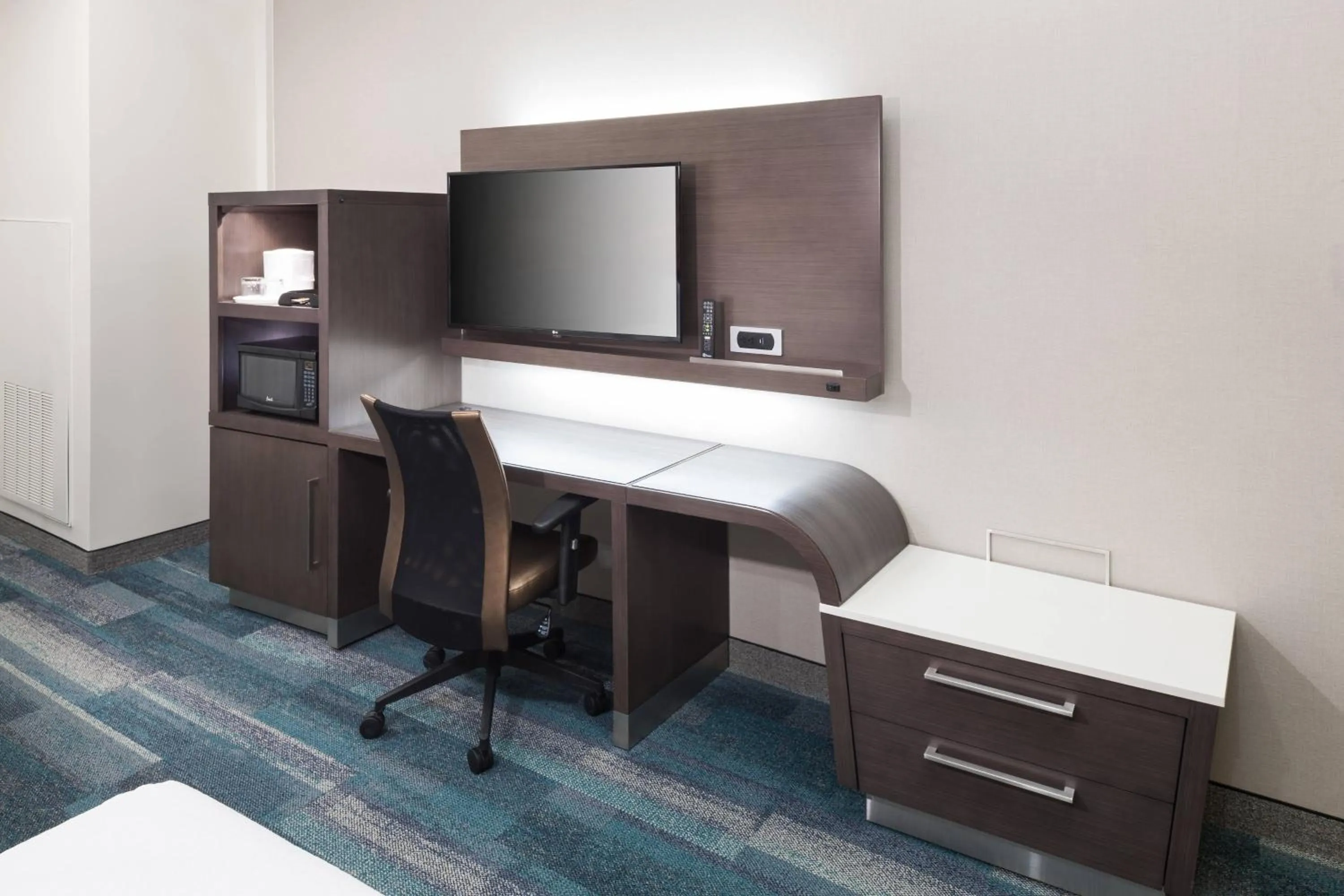 Photo of the whole room in Courtyard by Marriott Fort Worth Historic Stockyards