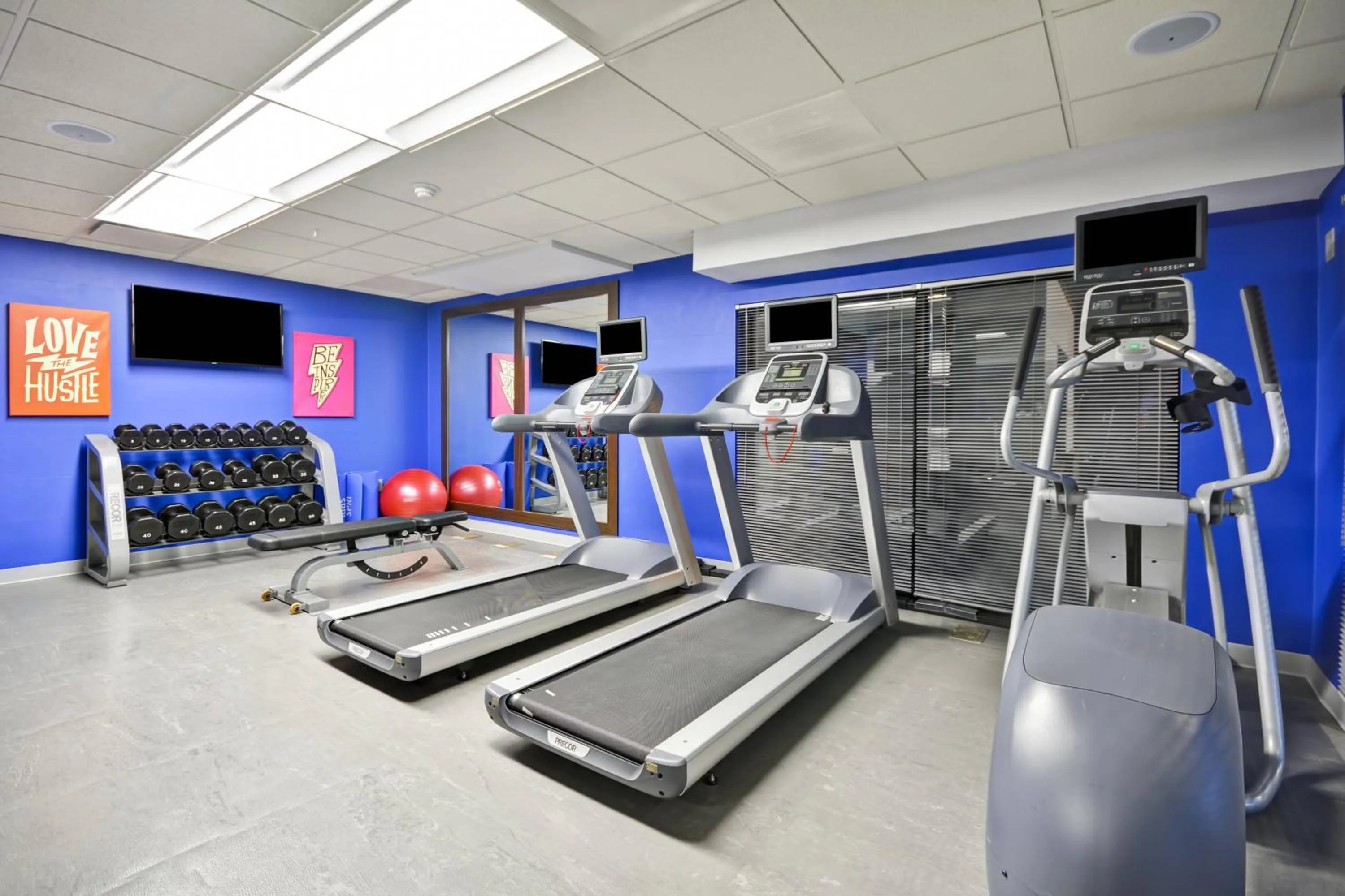 Fitness centre/facilities in TownePlace Suites by Marriott Dover Rockaway
