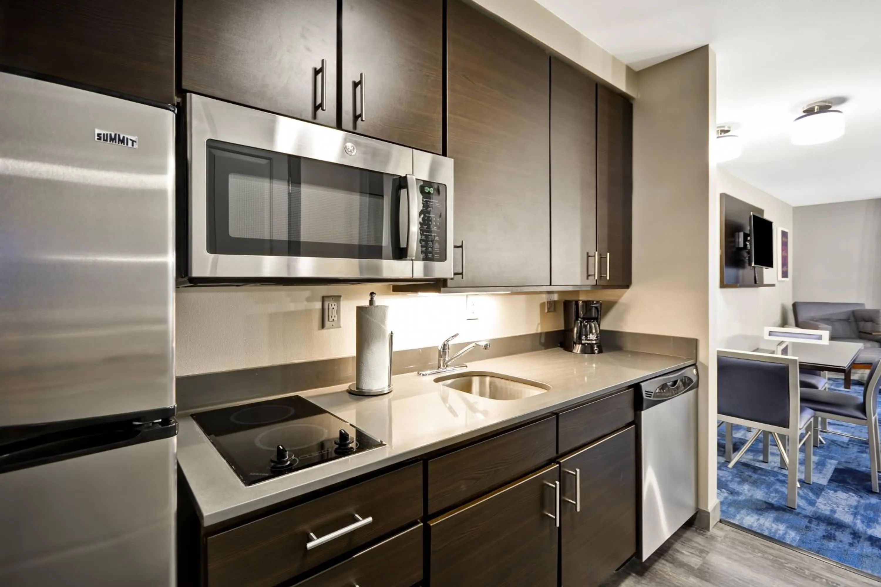 Kitchen or kitchenette in TownePlace Suites by Marriott Dover Rockaway