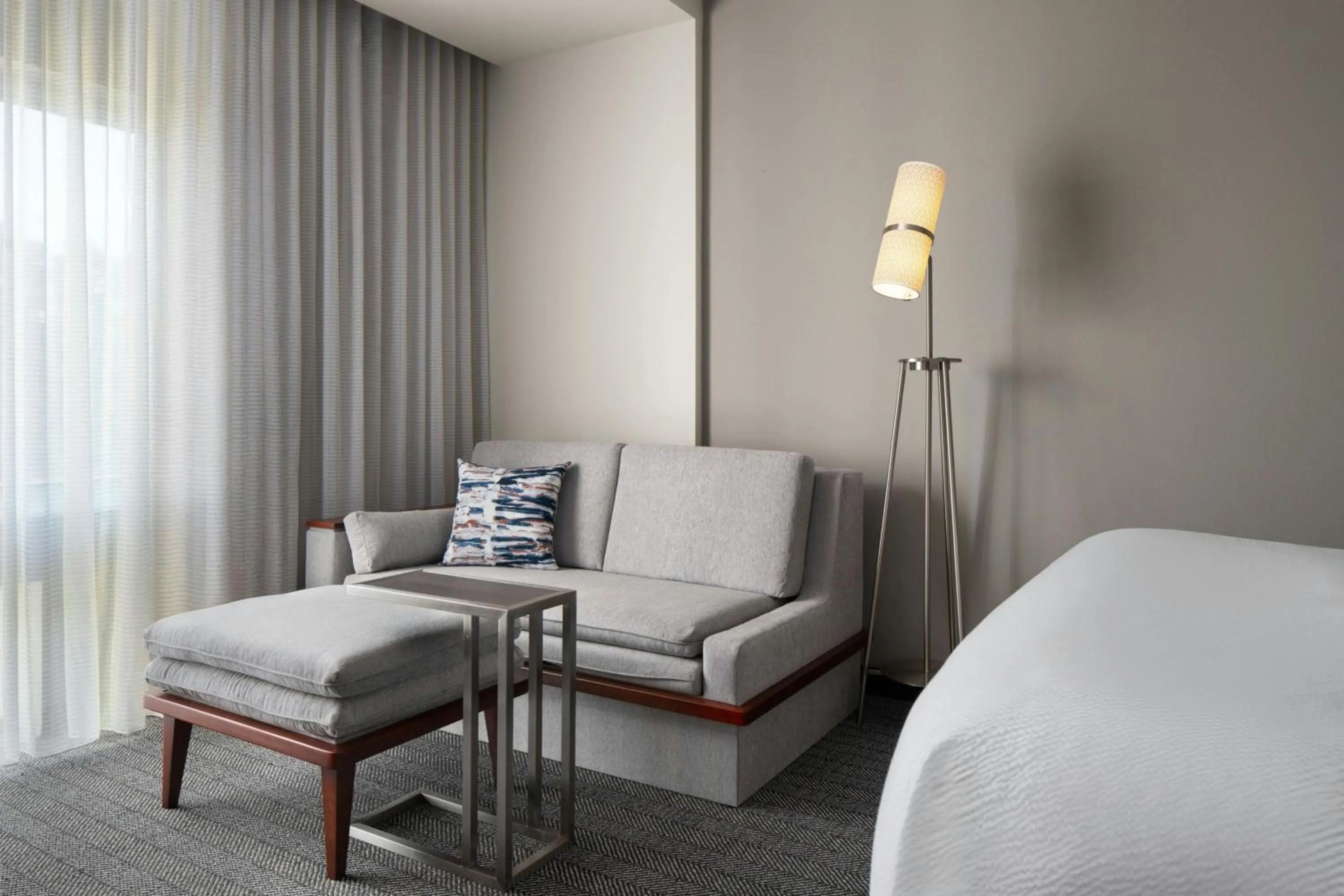 Photo of the whole room in Courtyard by Marriott Fayetteville Fort Liberty - Spring Lake