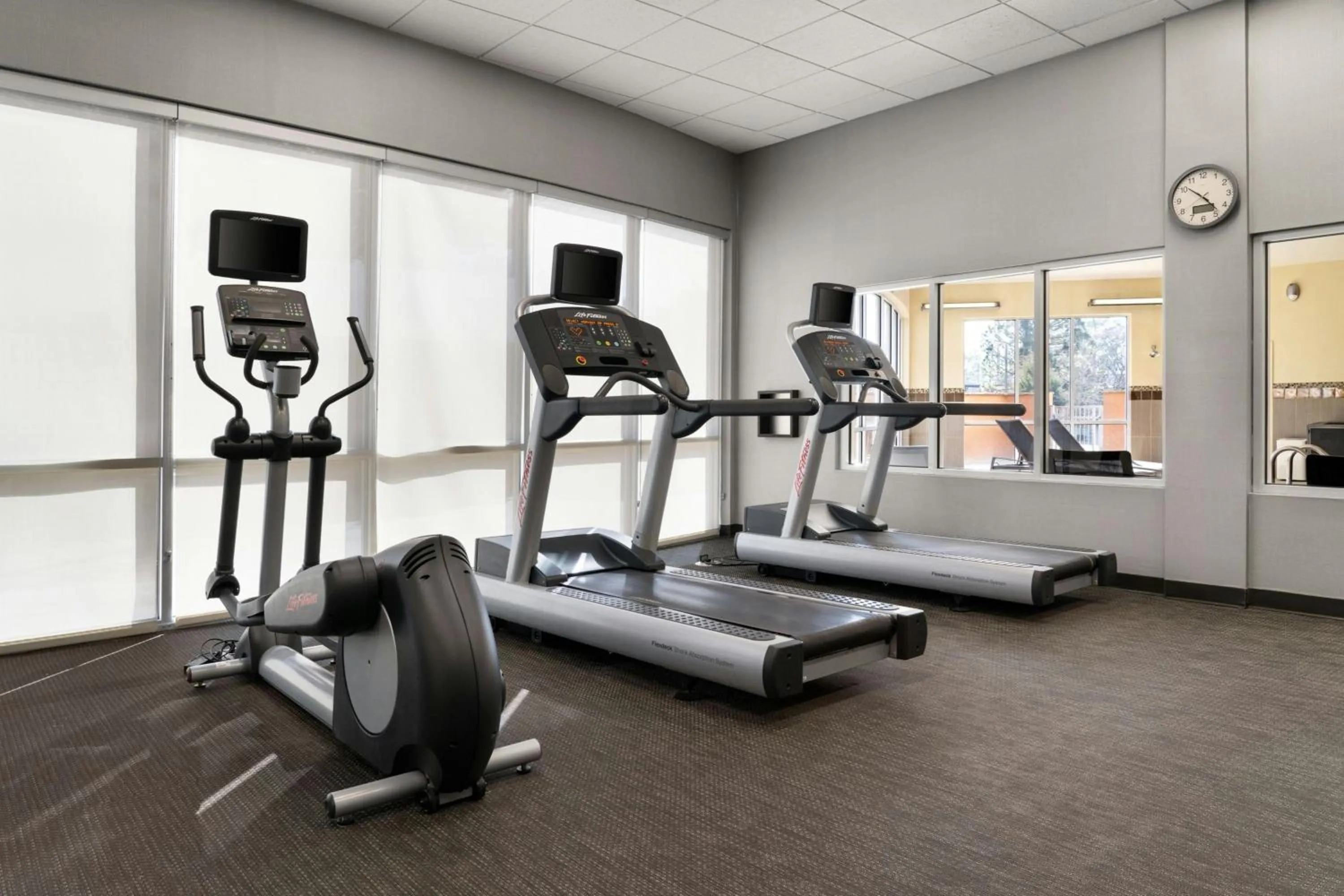 Fitness centre/facilities in Courtyard by Marriott Fayetteville Fort Liberty - Spring Lake
