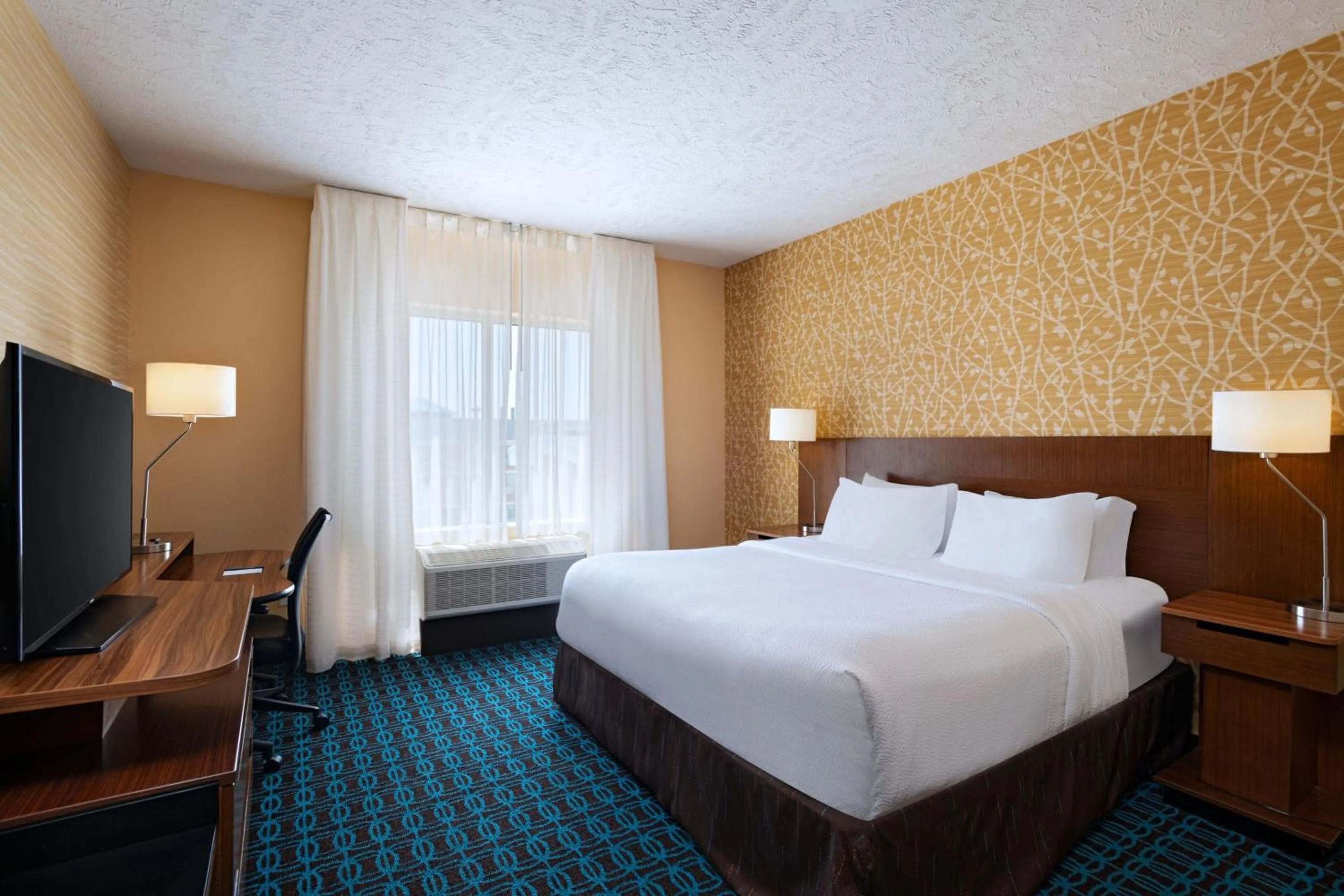 Photo of the whole room, Bed in Fairfield Inn & Suites by Marriott Lincoln Airport
