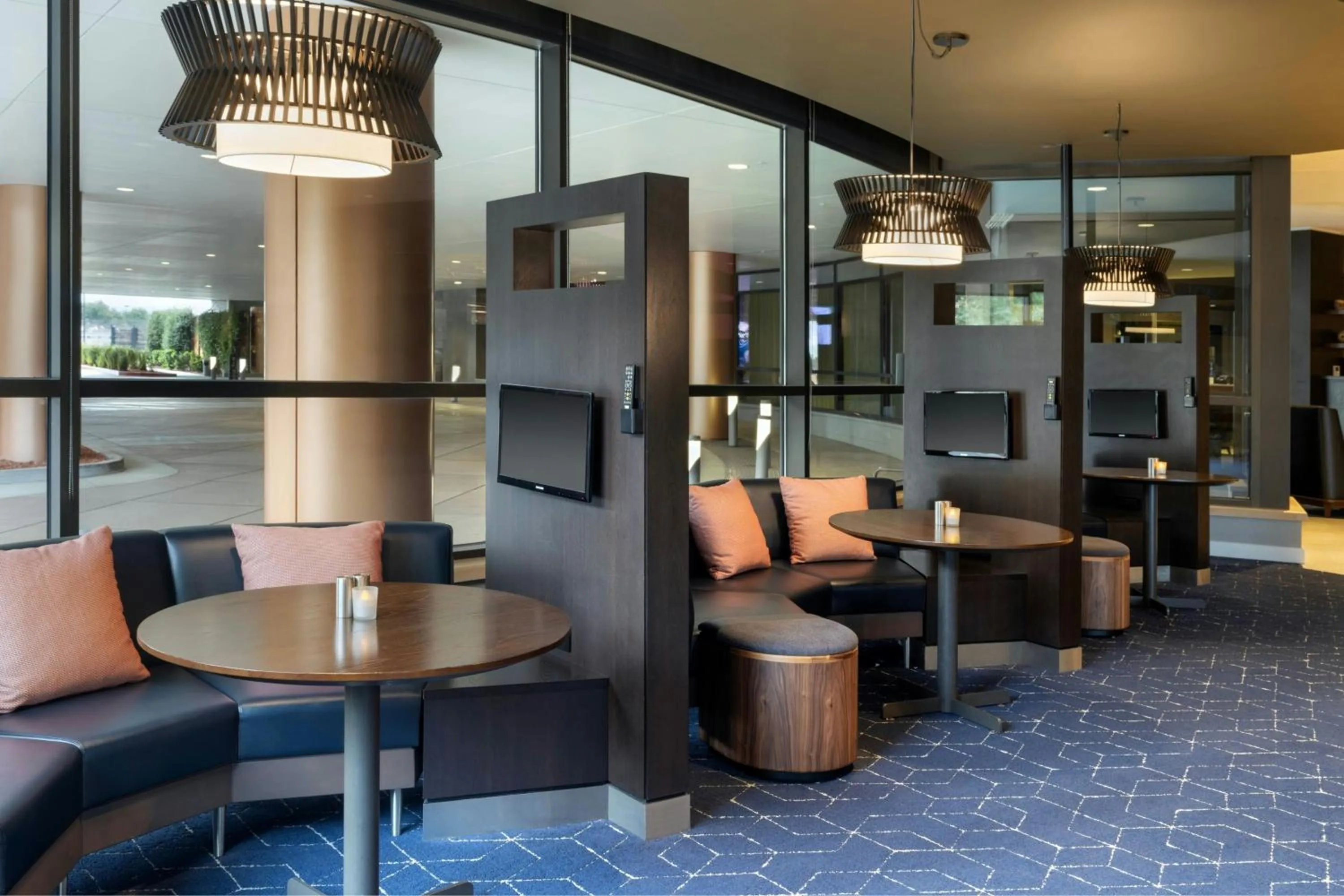 Lobby or reception in Courtyard by Marriott Redwood City