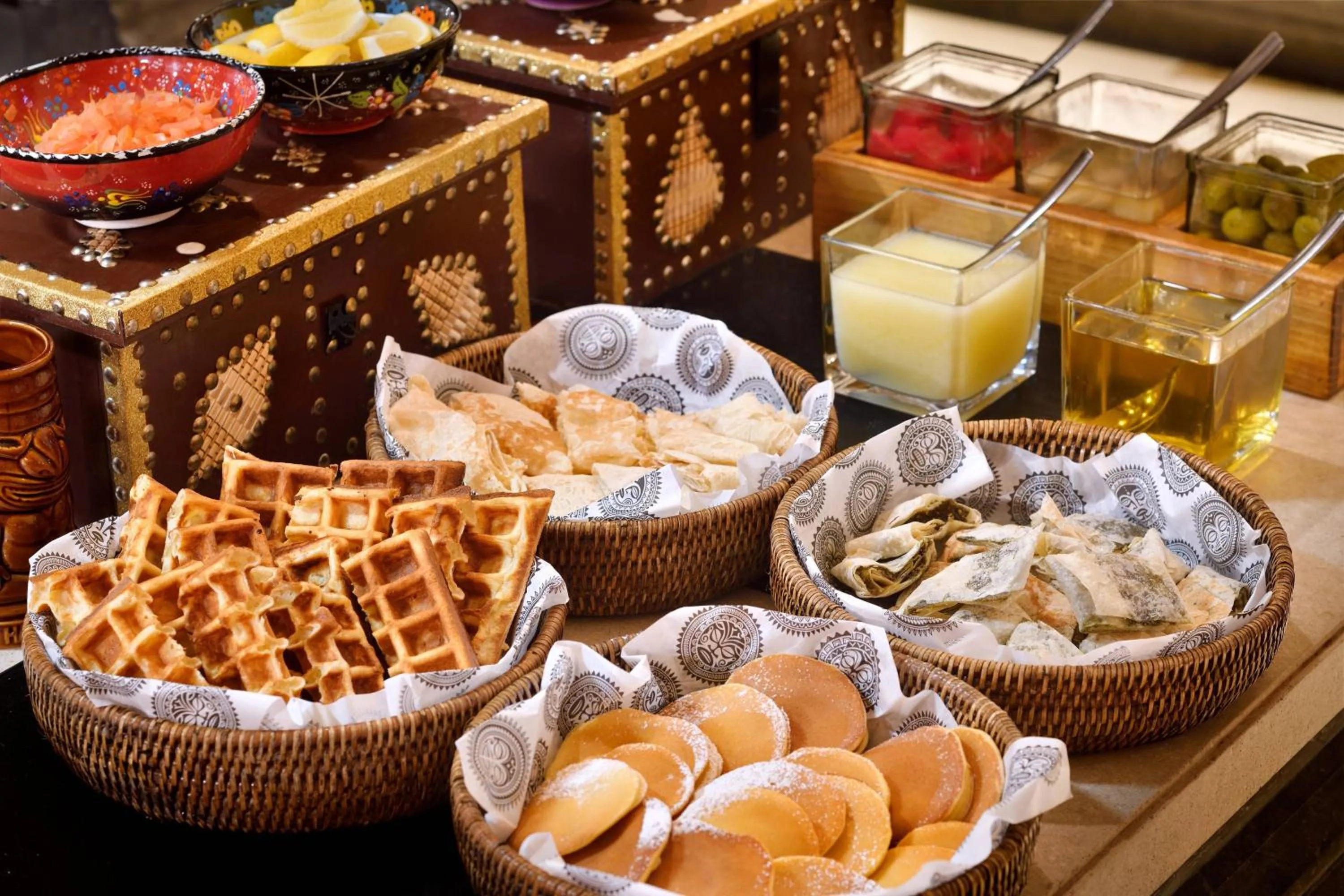 Breakfast in Lapita, Dubai Parks and Resorts, Autograph Collection