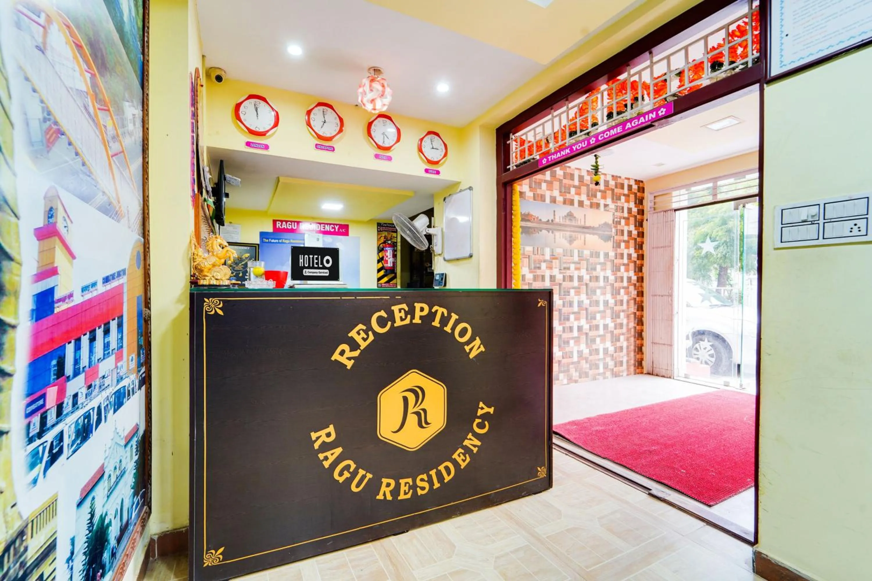 Lobby or reception in FabExpress Ragu Residency