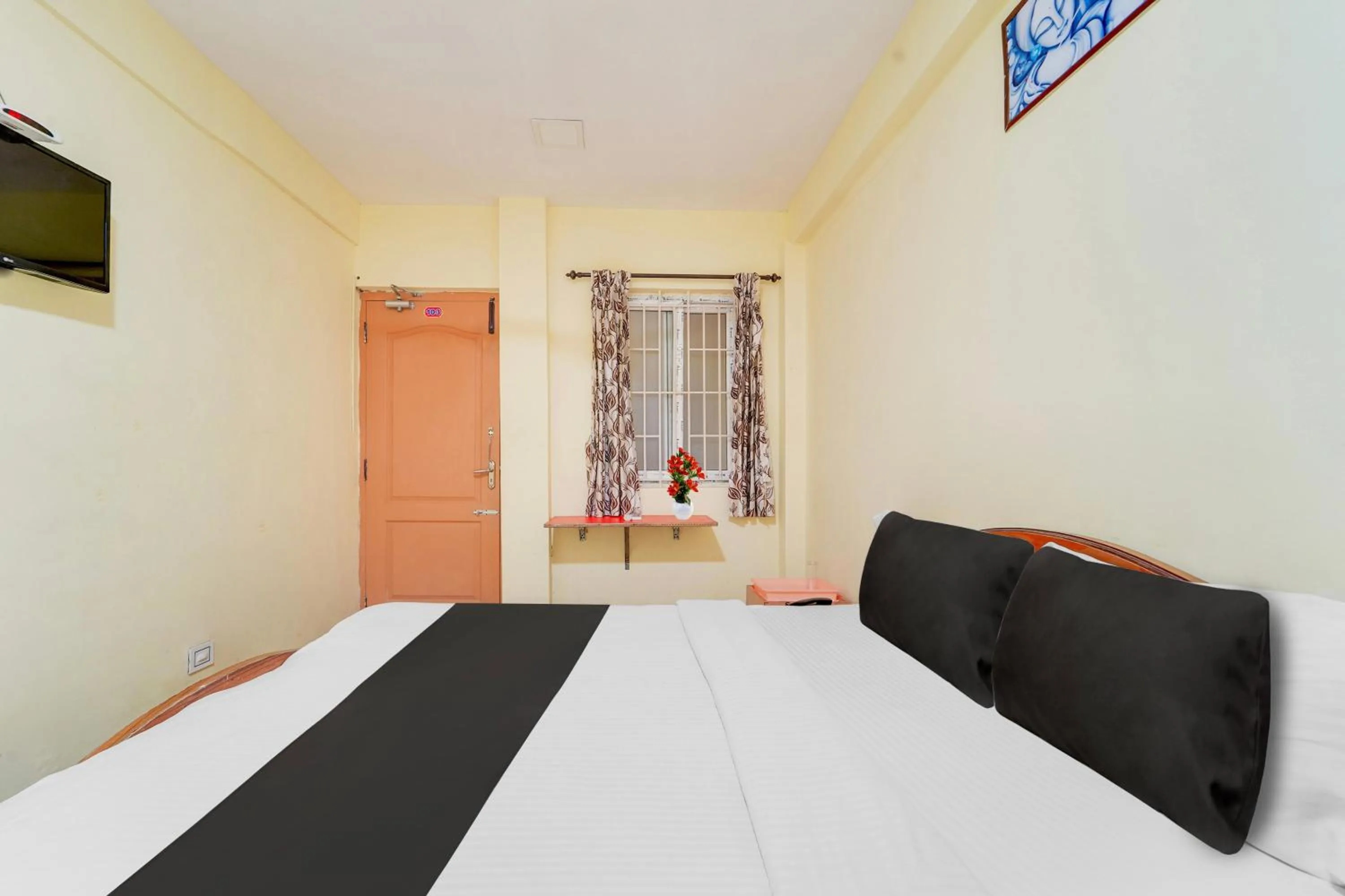 Bedroom in Super Hotel O Airport Road Coimbatore