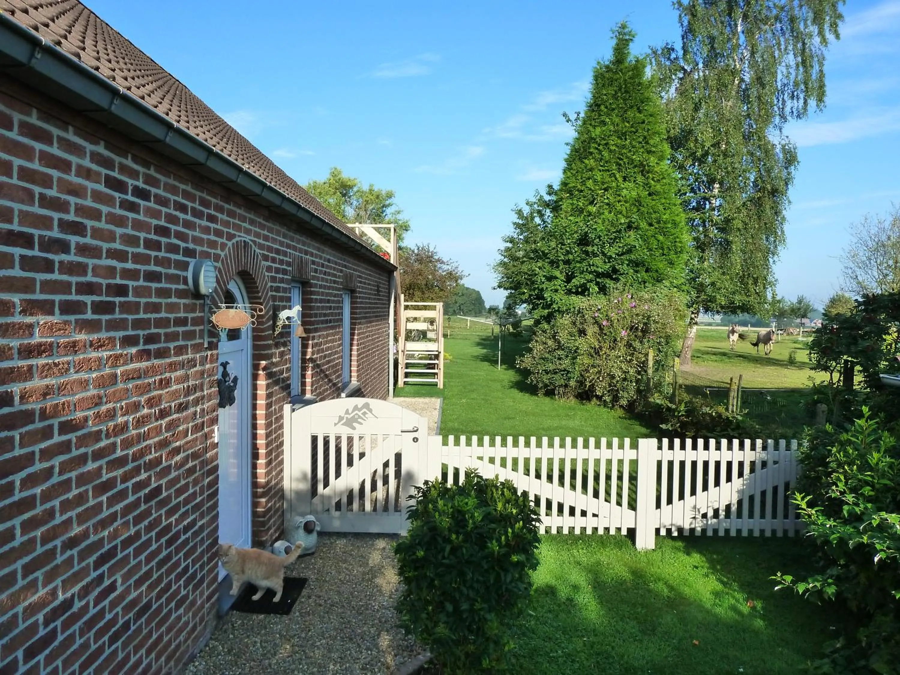 Facade/entrance in Entre monts et collines B&B et spa en option