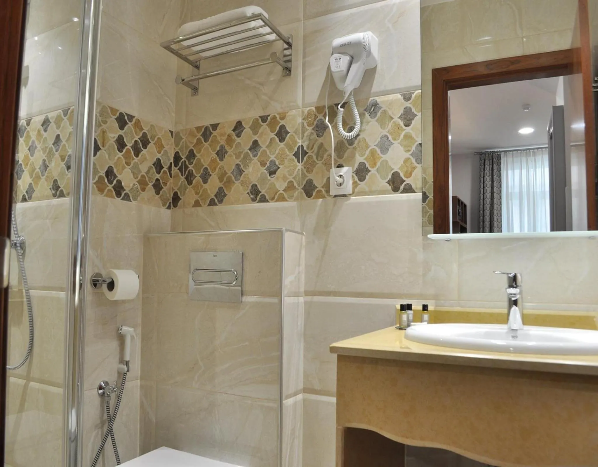 Bathroom in City Hotel Alger