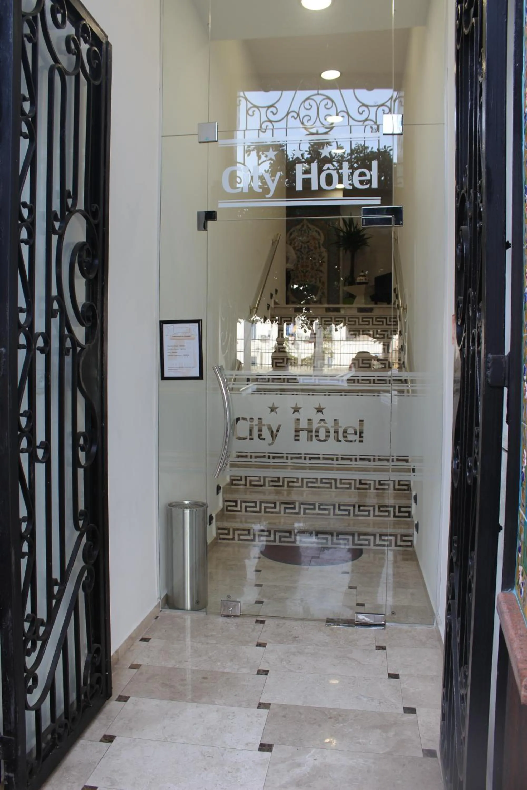 Facade/entrance in City Hotel Alger