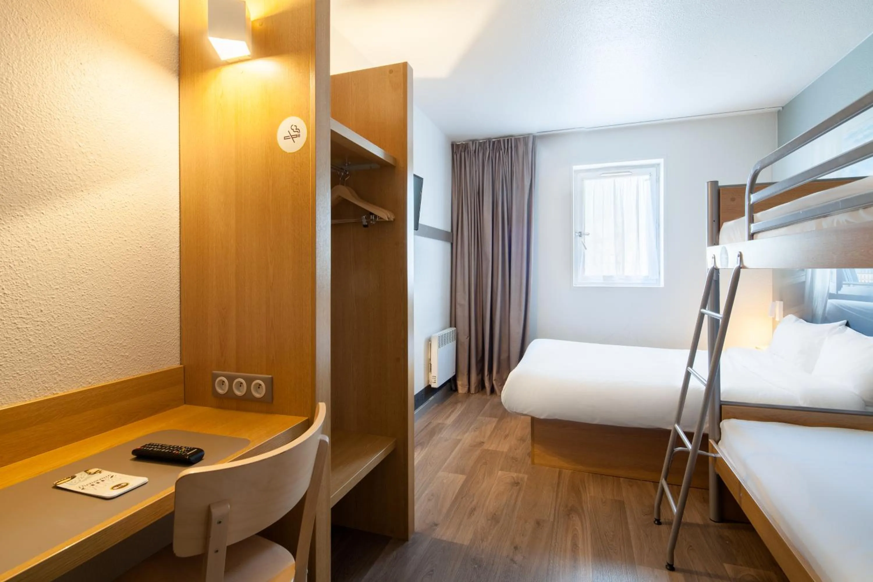 Bedroom, Bed in B&B HOTEL Maurepas