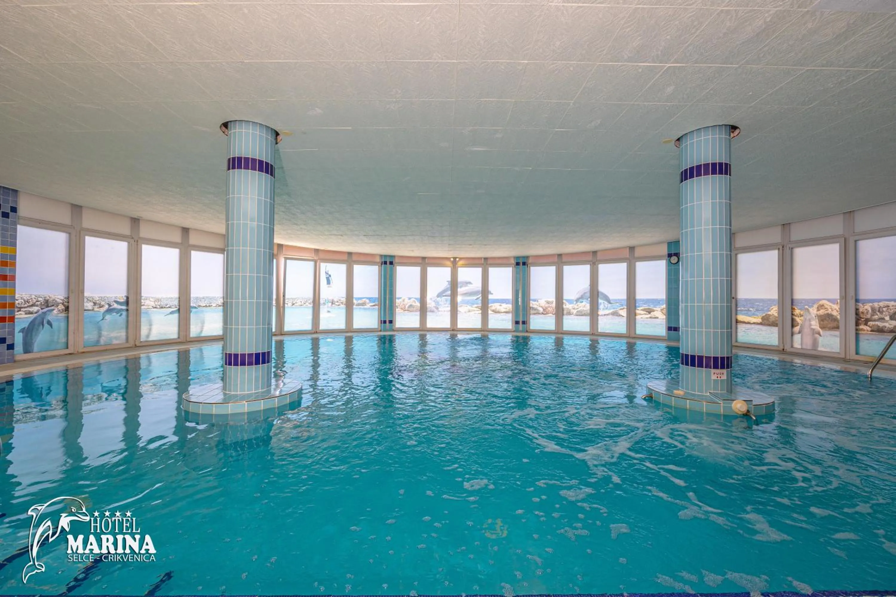 Swimming pool in Hotel Marina