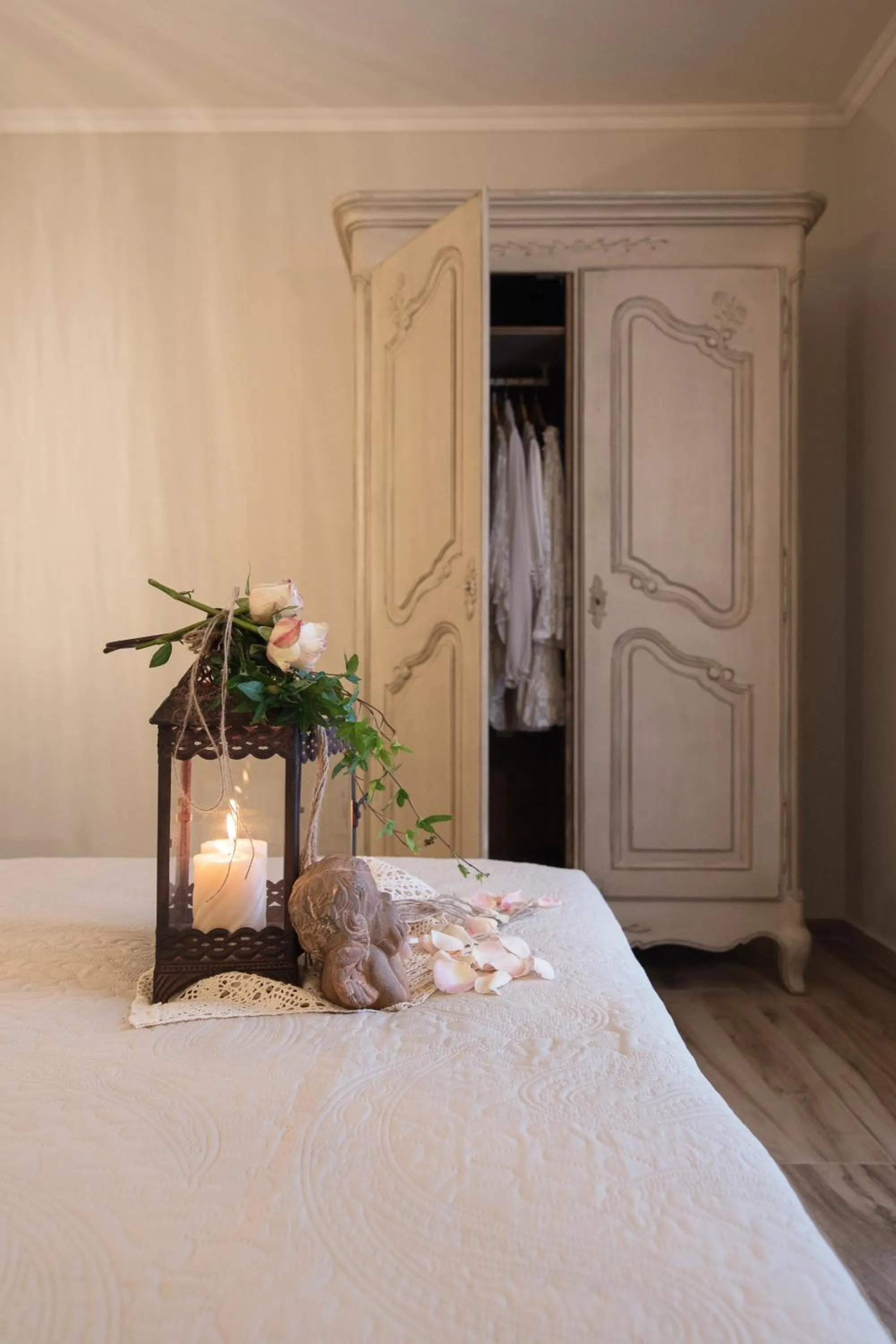 Bedroom, Bed in Stelios Gardens