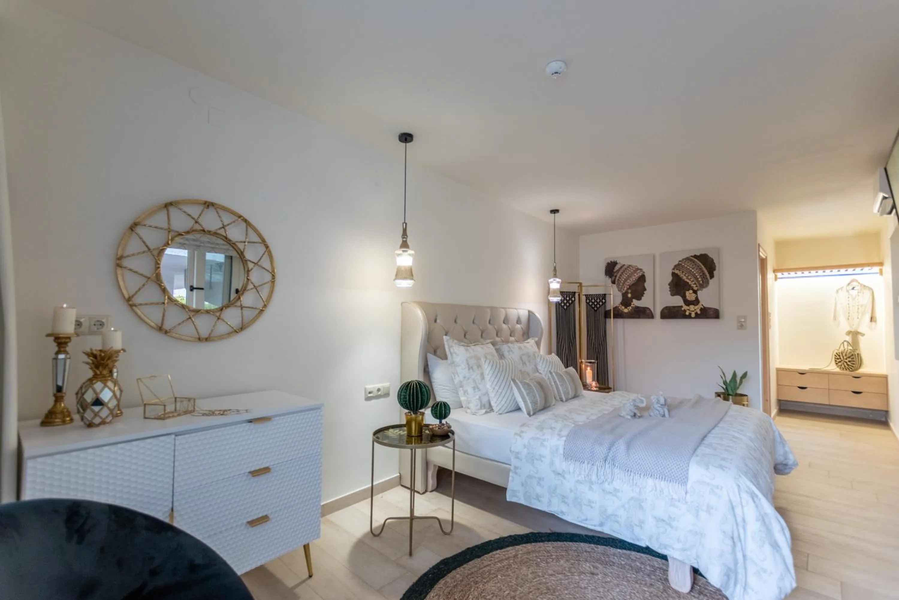 Photo of the whole room, Bed in Stelios Gardens