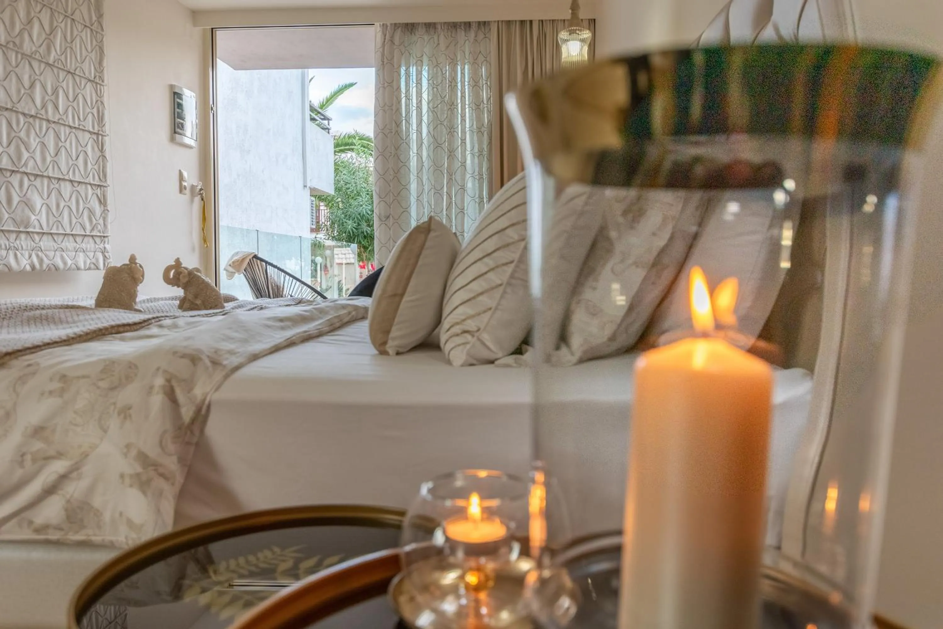 Bedroom, Bed in Stelios Gardens