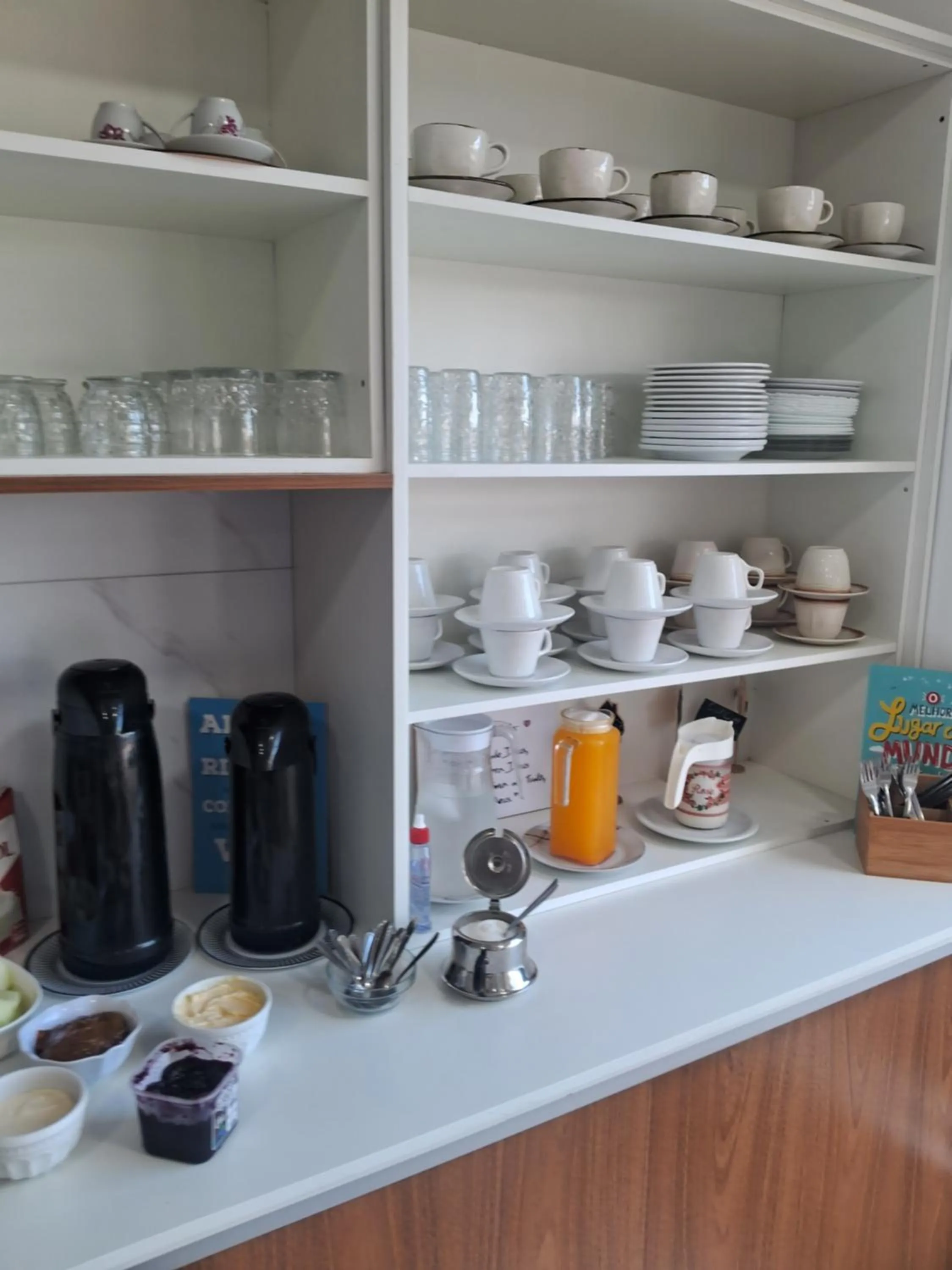 Coffee/tea facilities in Pousada casa da amizade