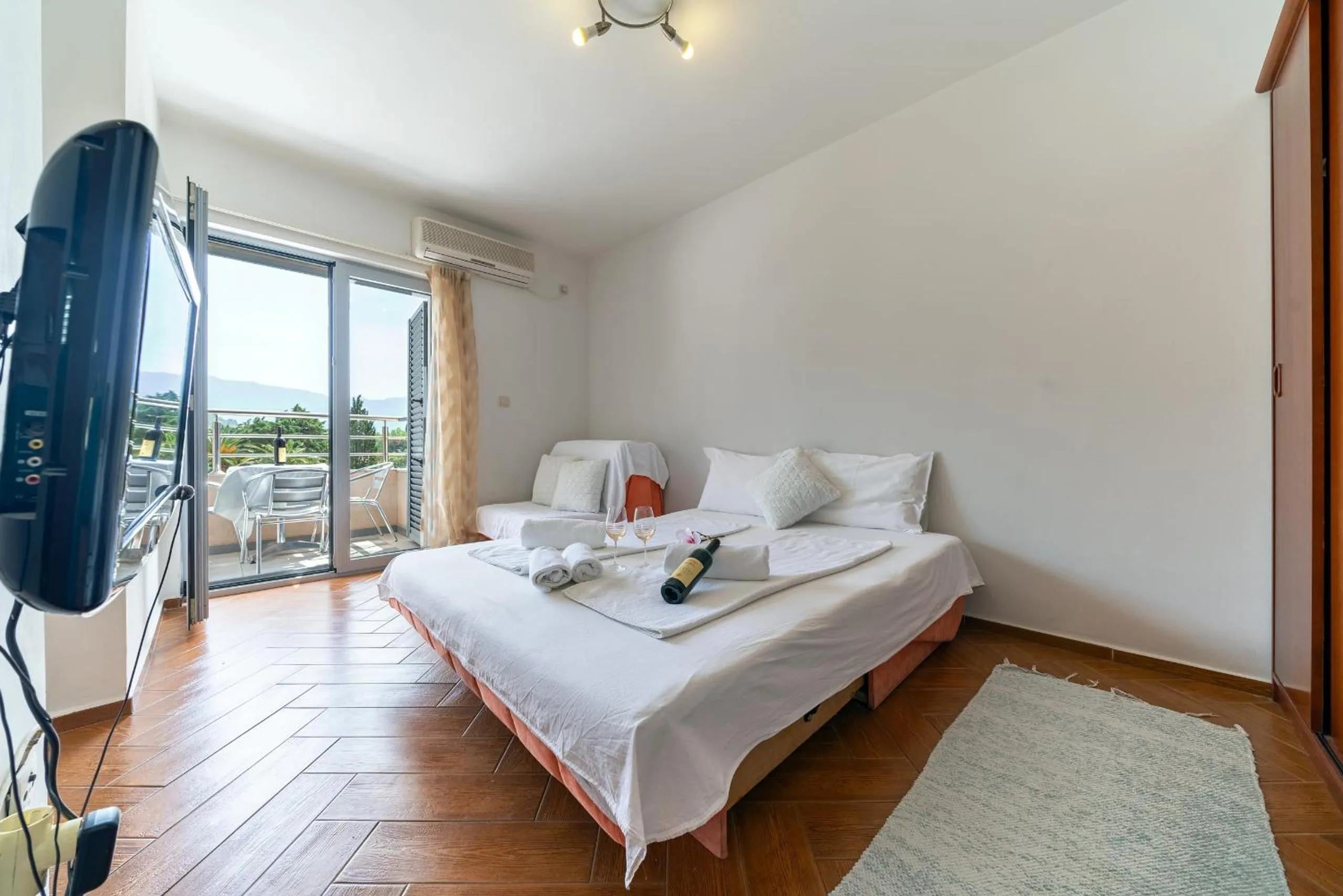 Bedroom, Bed in SMS Apartments