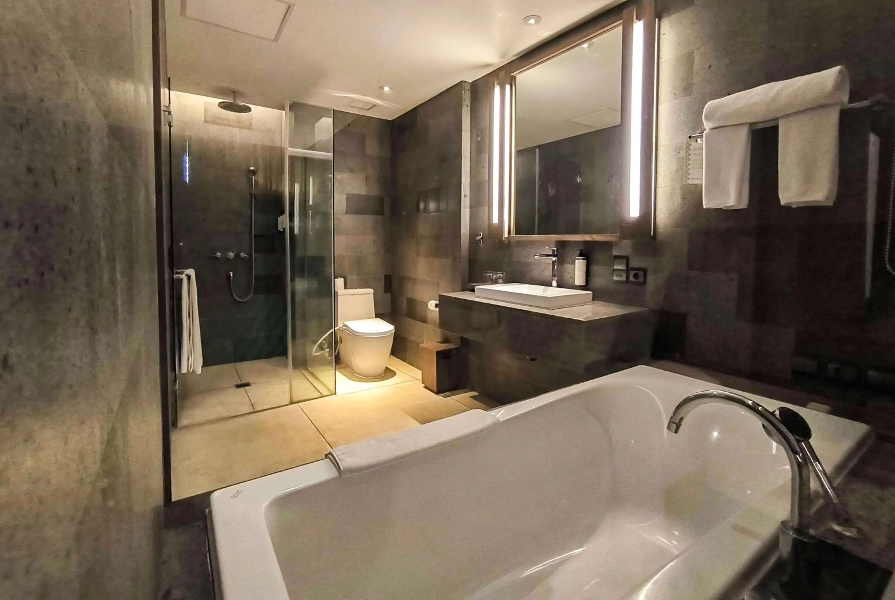 TV and multimedia in Wyndham Tamansari Jivva Resort Bali