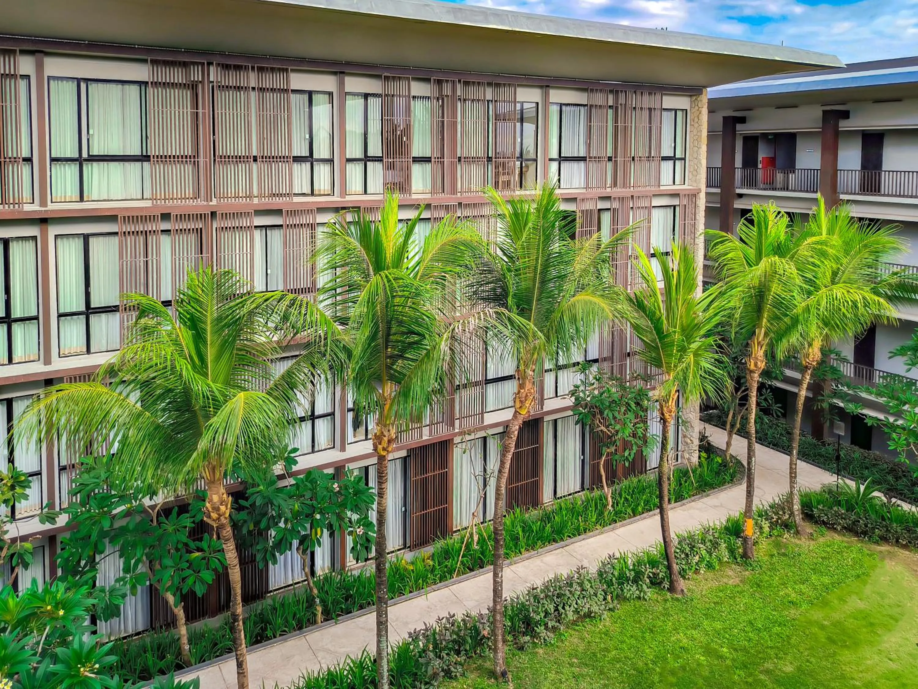Swimming pool in Wyndham Tamansari Jivva Resort Bali