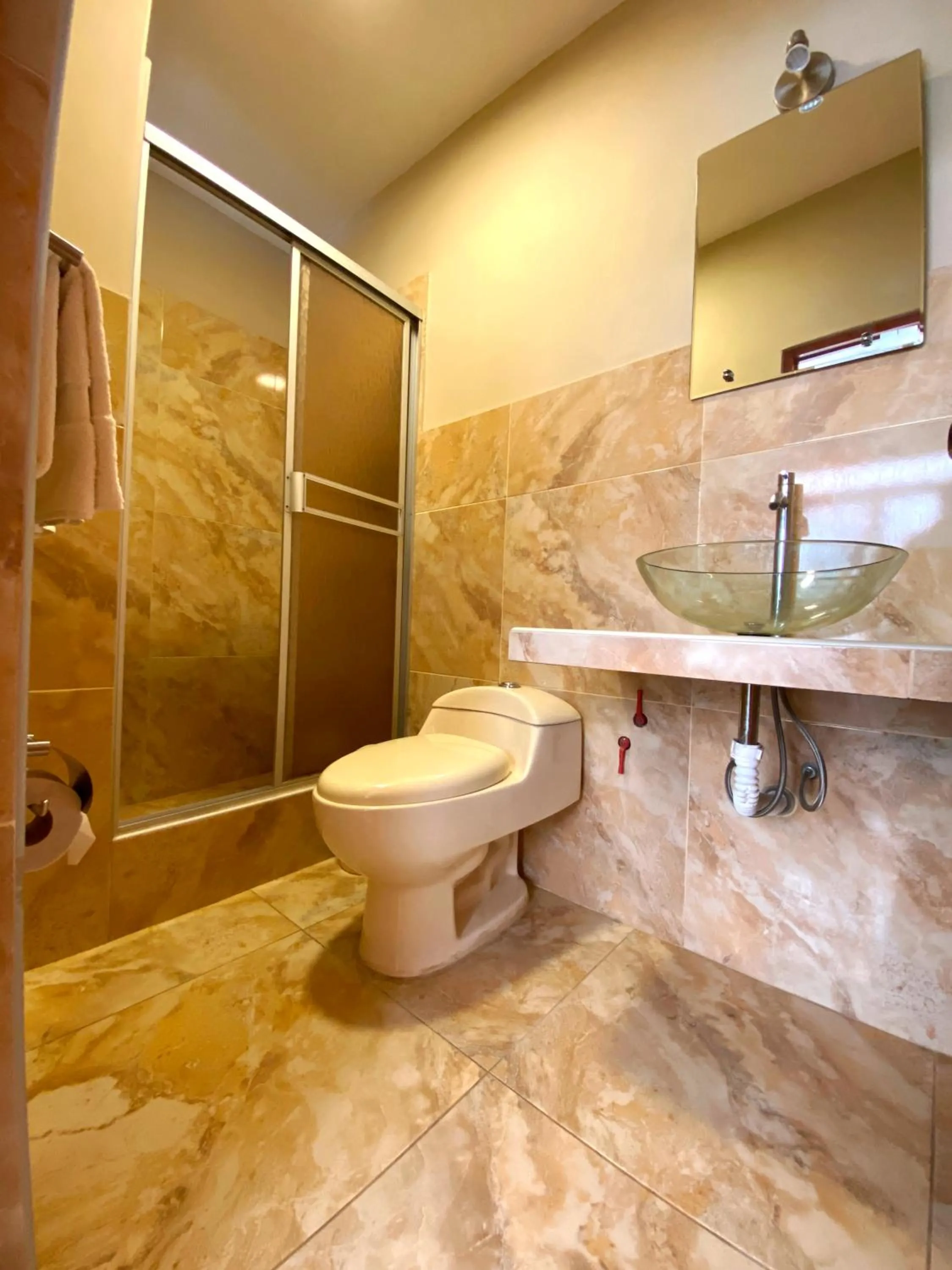 Bathroom in Hotel Resort Thiago