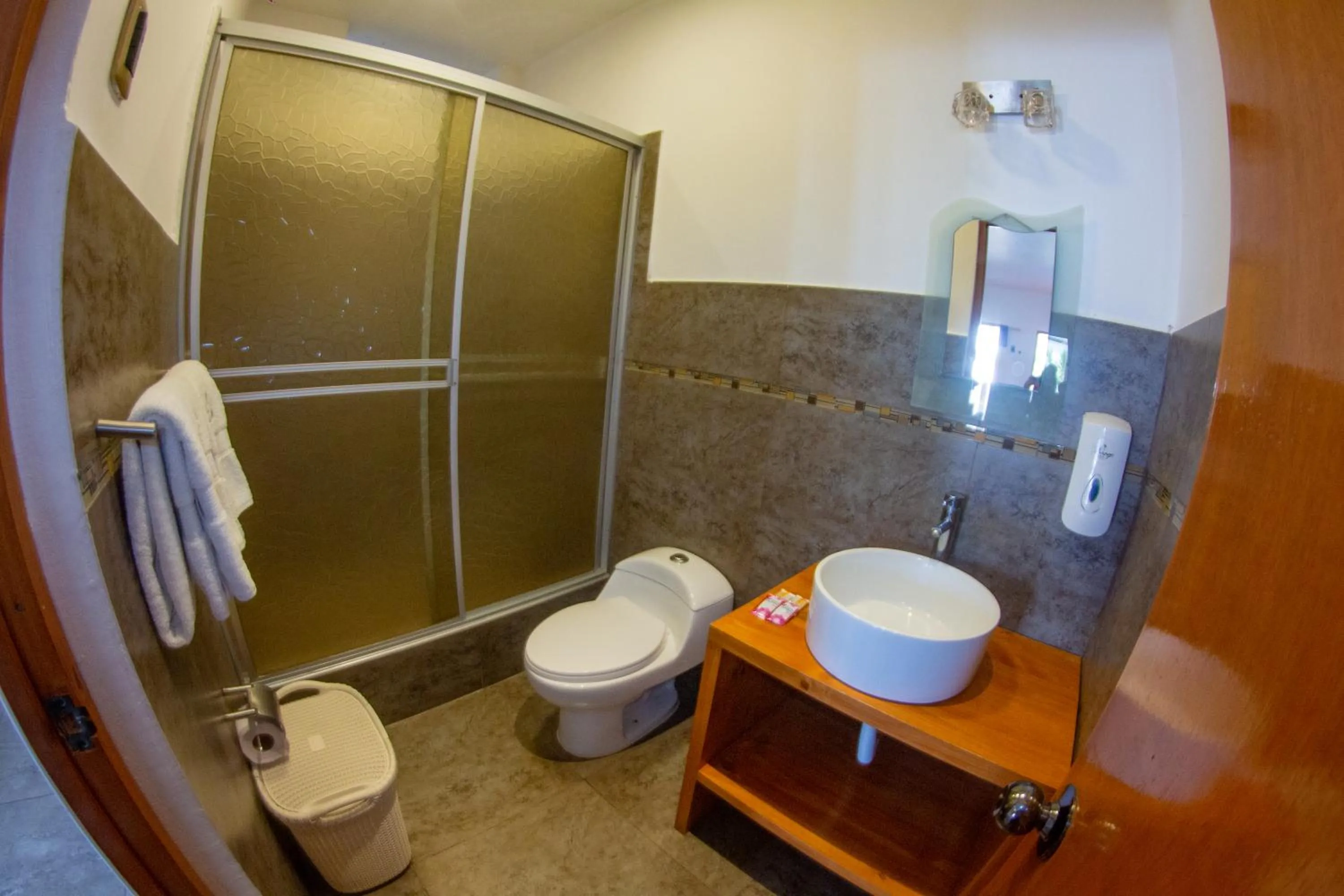 Bathroom in Hotel Resort Thiago