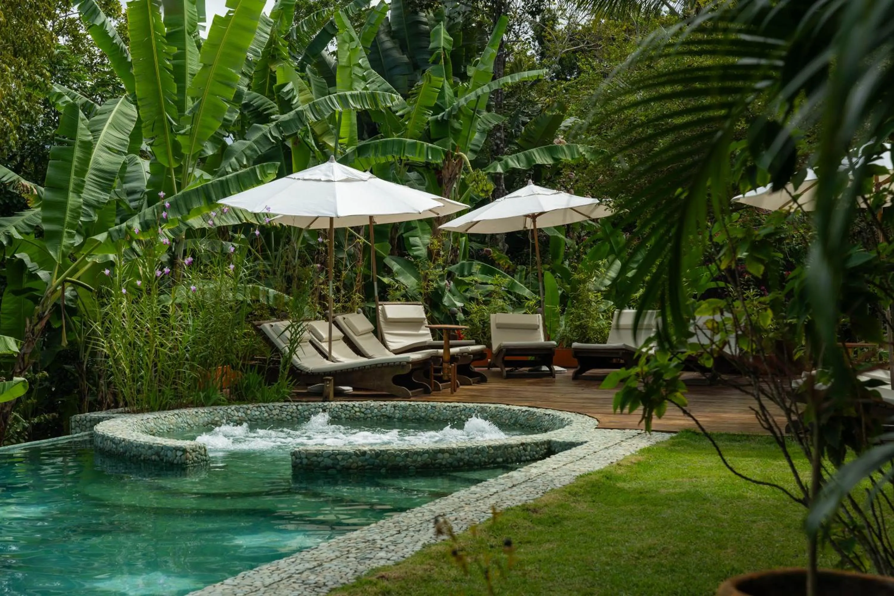 Swimming pool in Sagui Boutique Hotel
