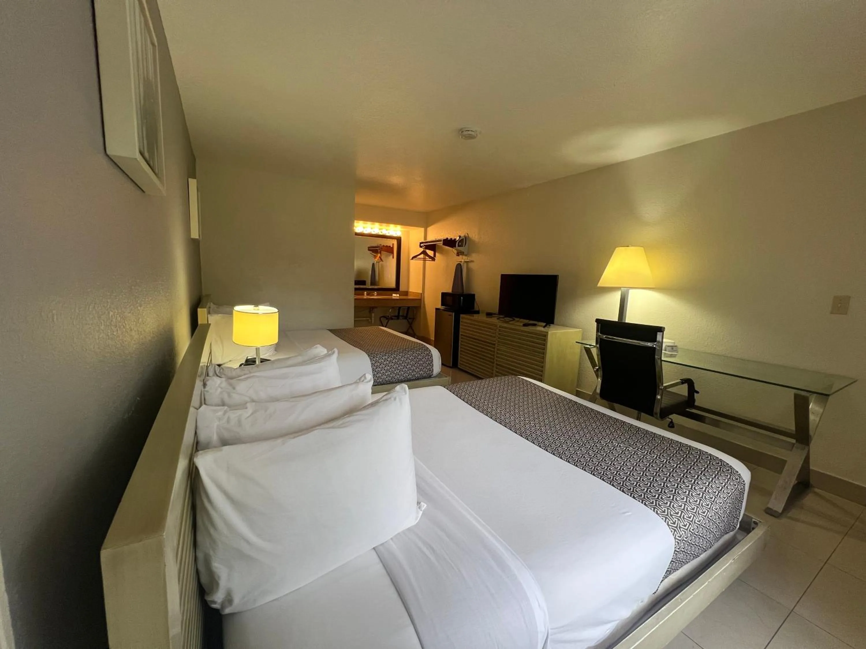 Bedroom, Bed in Garden Inn Homestead/Everglades/Gateway to Keys