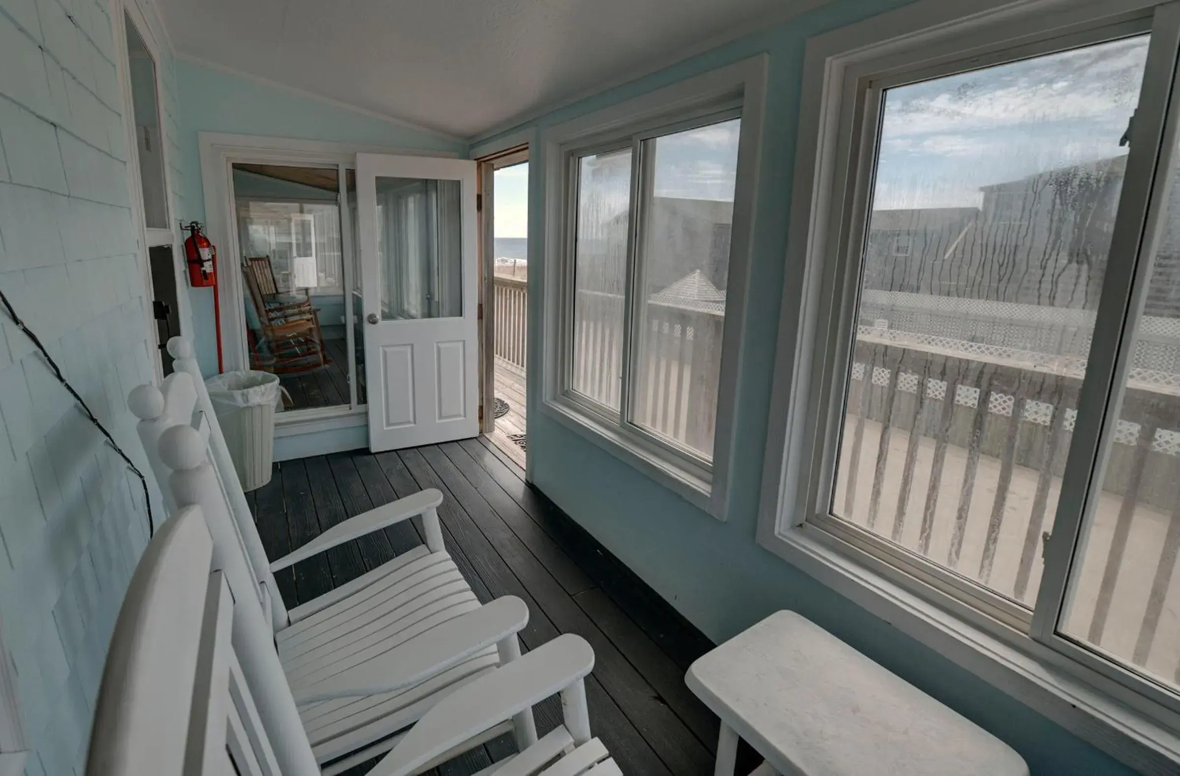 King Room with Sea View in Outer Banks Motel King Room with Sea View in Outer Banks Motel