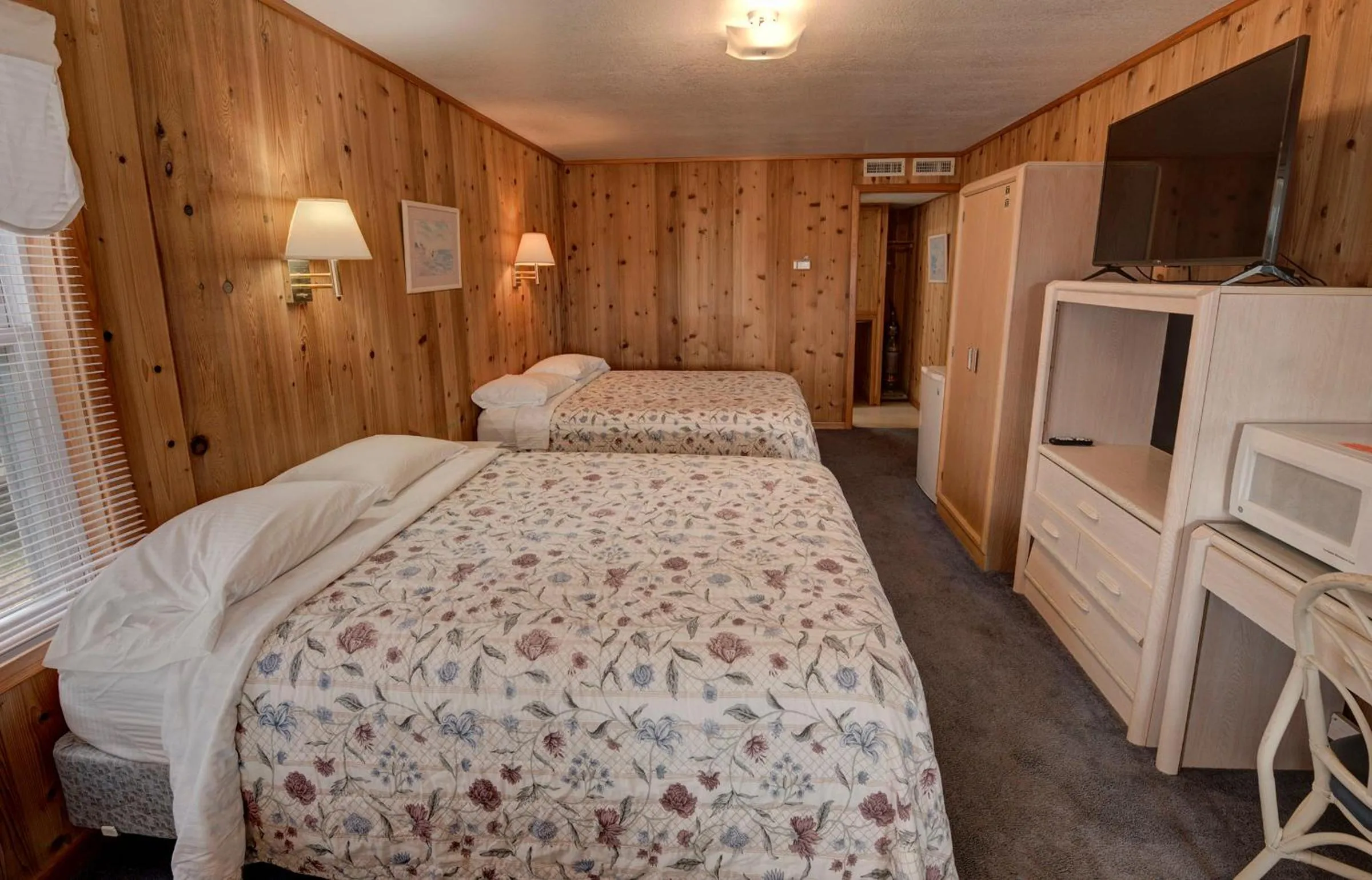 Bed in Outer Banks Motel