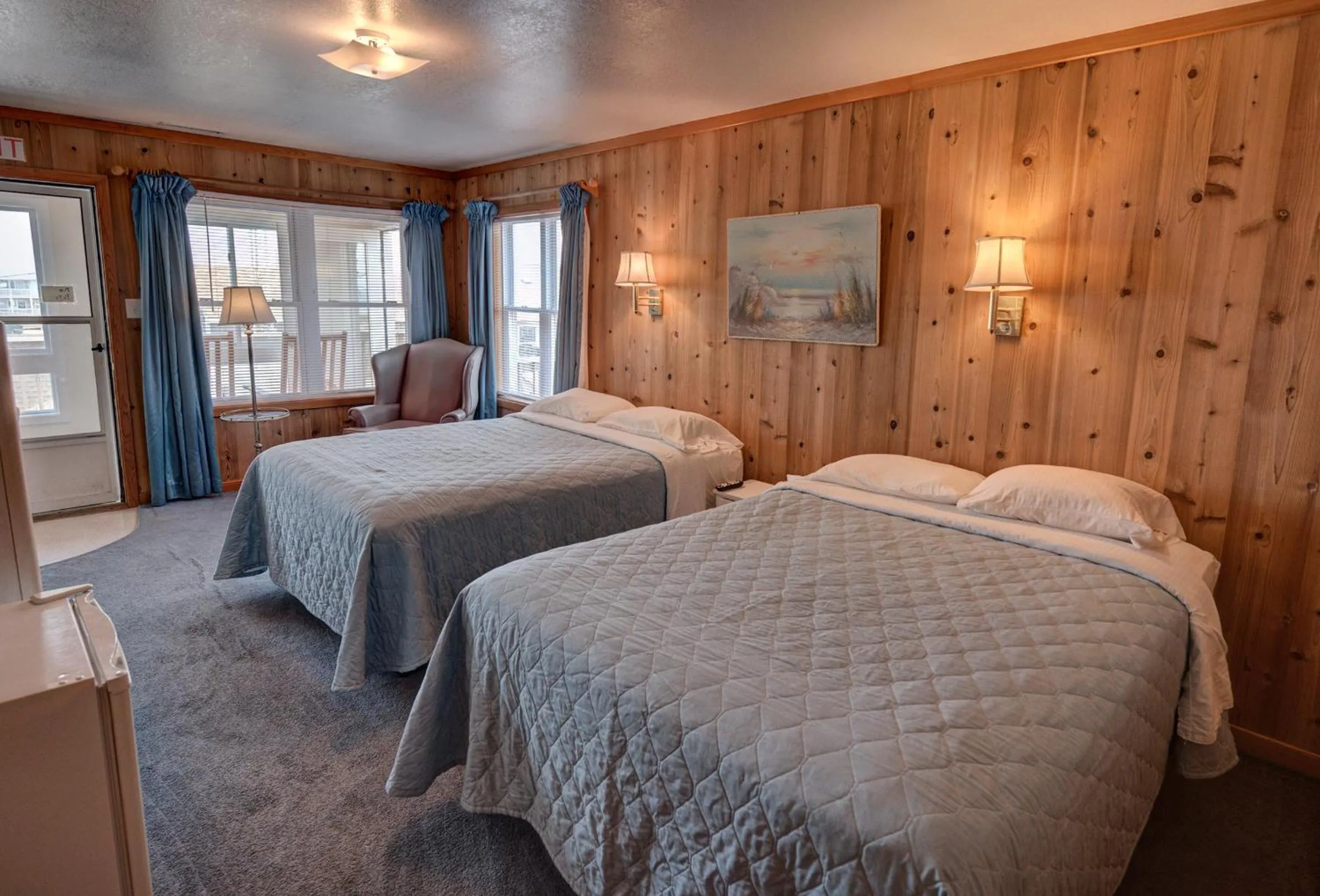 Bed in Outer Banks Motel