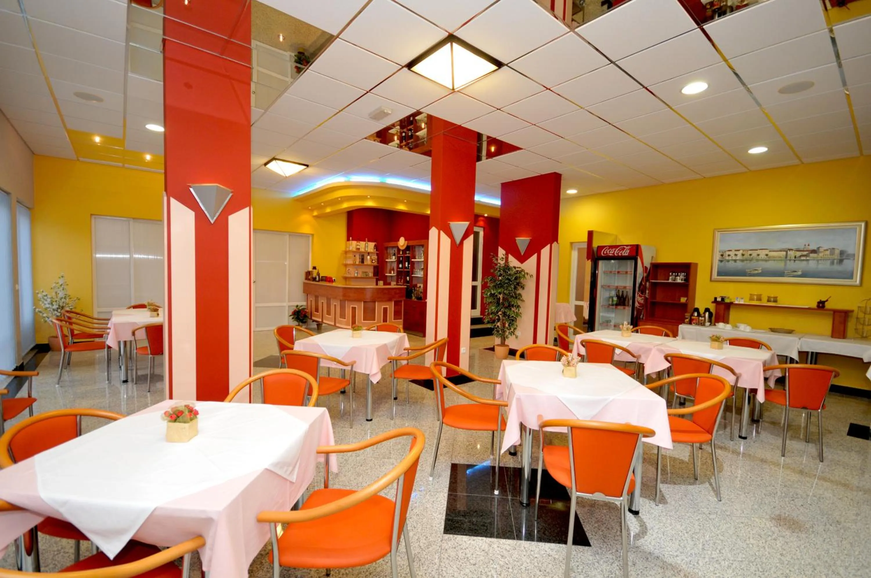 Restaurant/places to eat in Apartmani Trogir