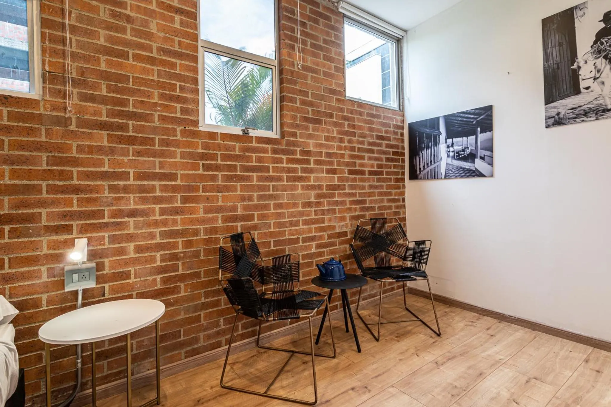 Seating area in Soy Local Provenza