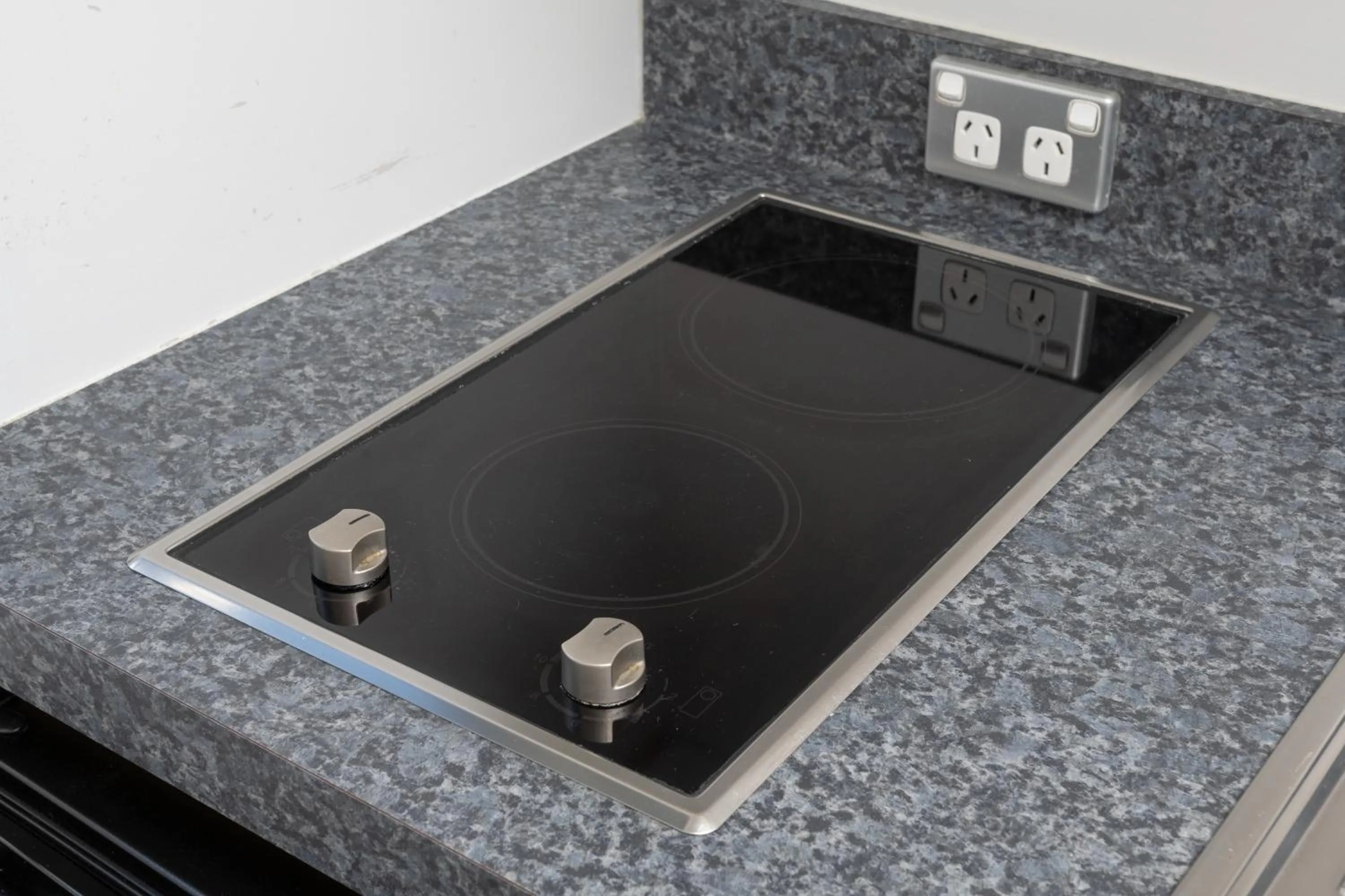 stove in Grove Park Motor Lodge