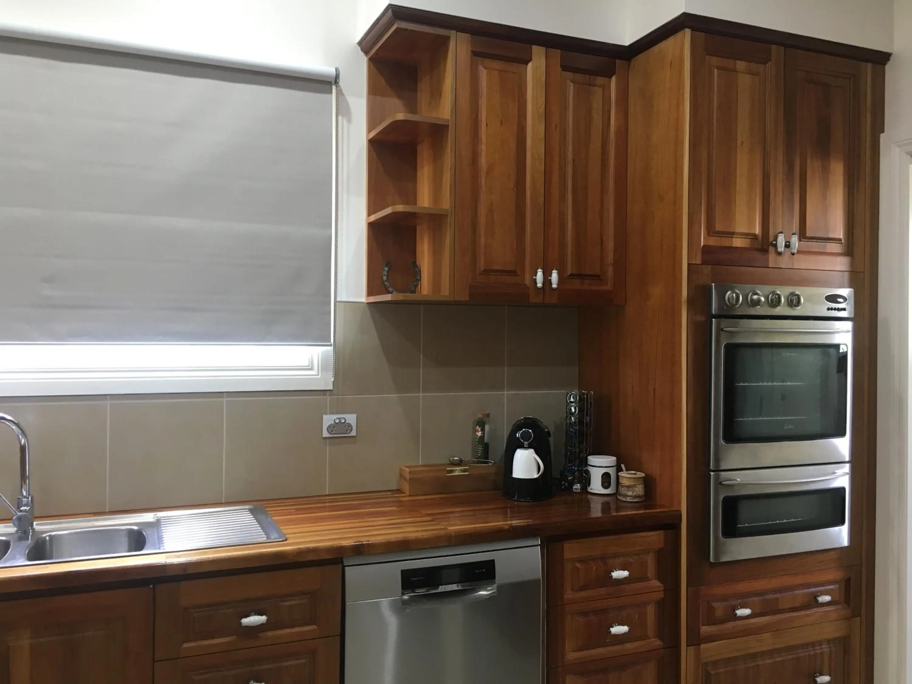 Communal kitchen in Noah's Stanley Luxury Bed and Breakfast