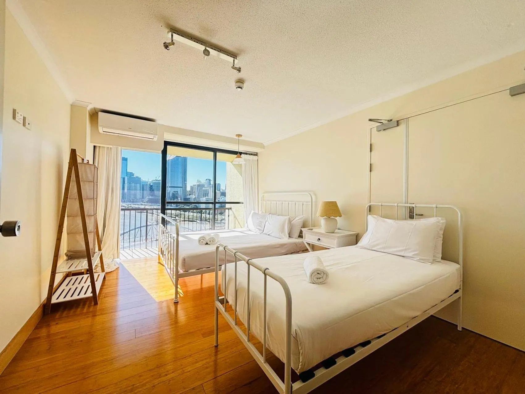 Bed in River Plaza Apartments Brisbane Southbank