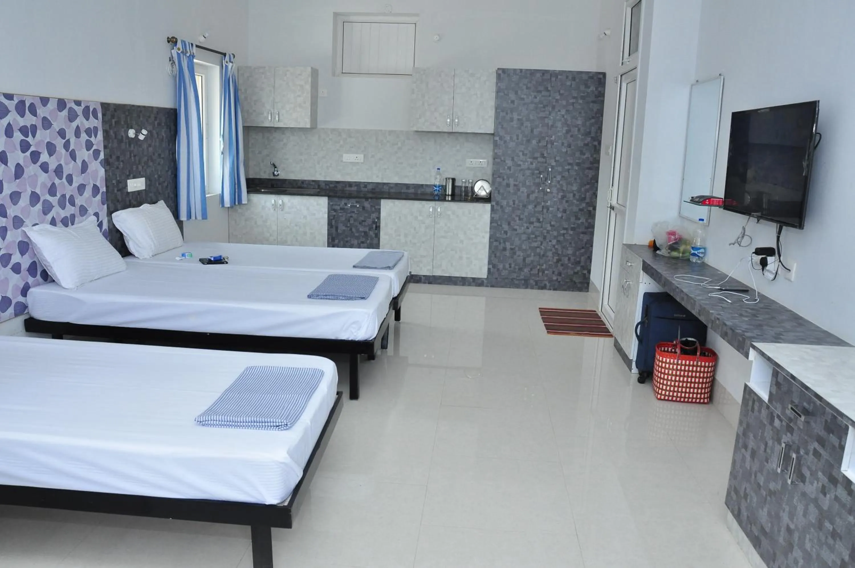 TV and multimedia, Bed in Quiet Home