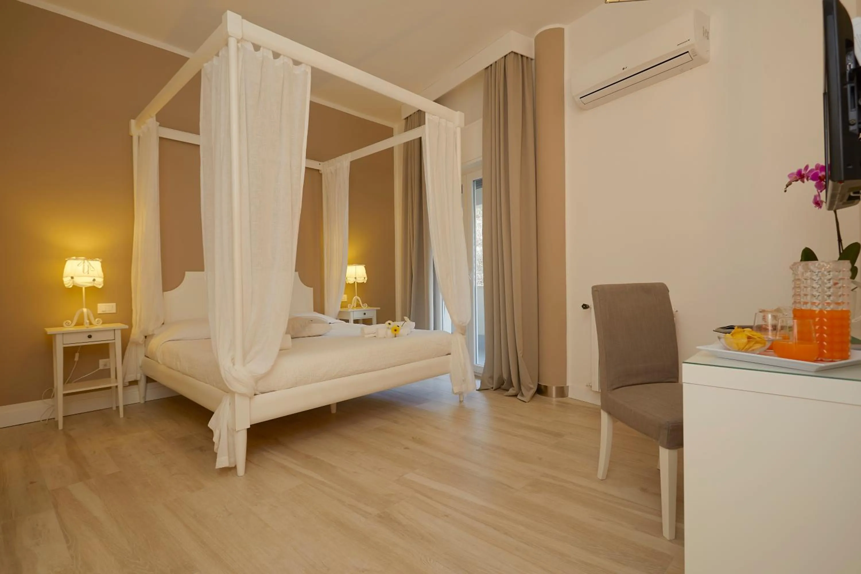 Bedroom, Bed in B&B Mondello Design