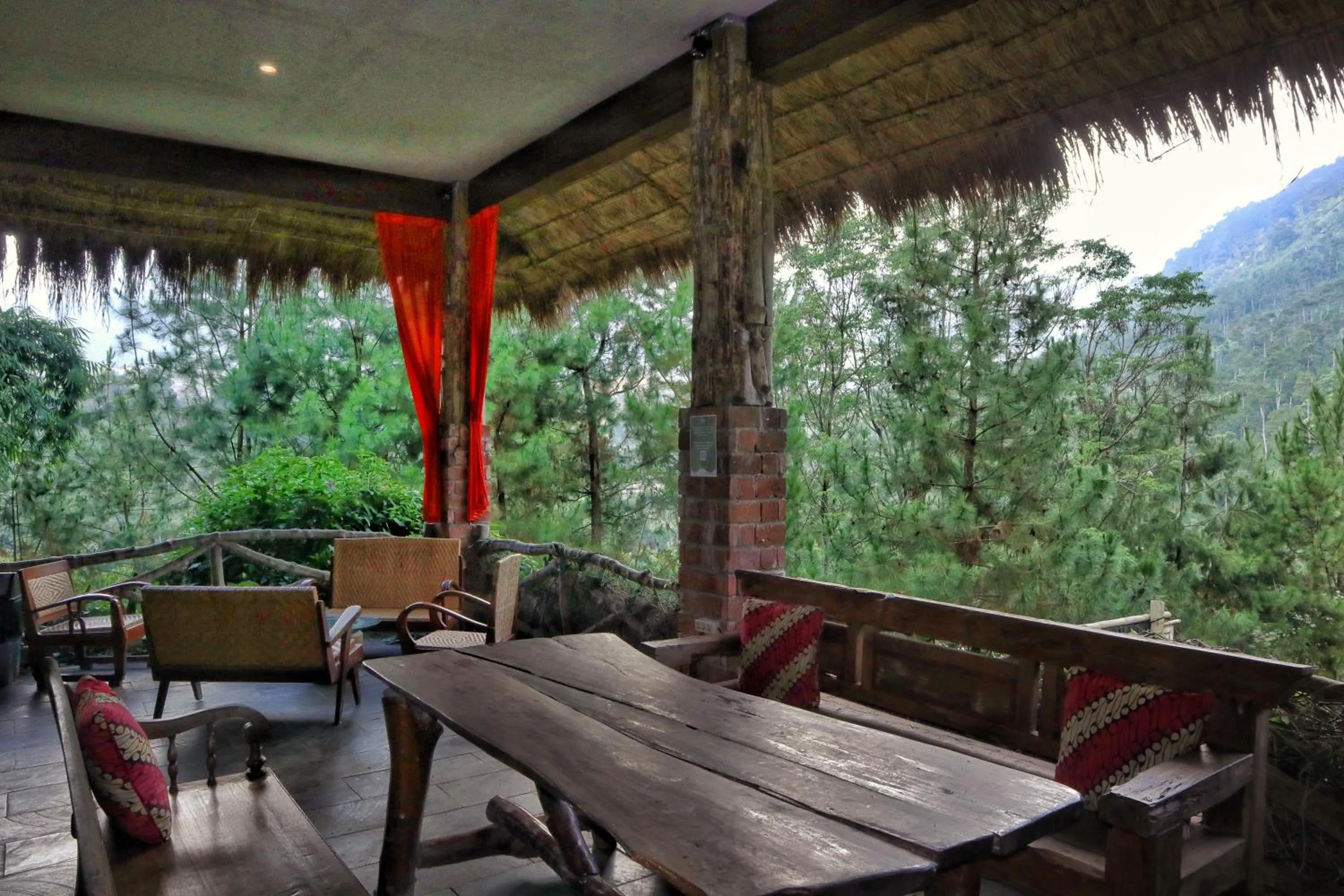 Restaurant/places to eat in The Lodge Maribaya