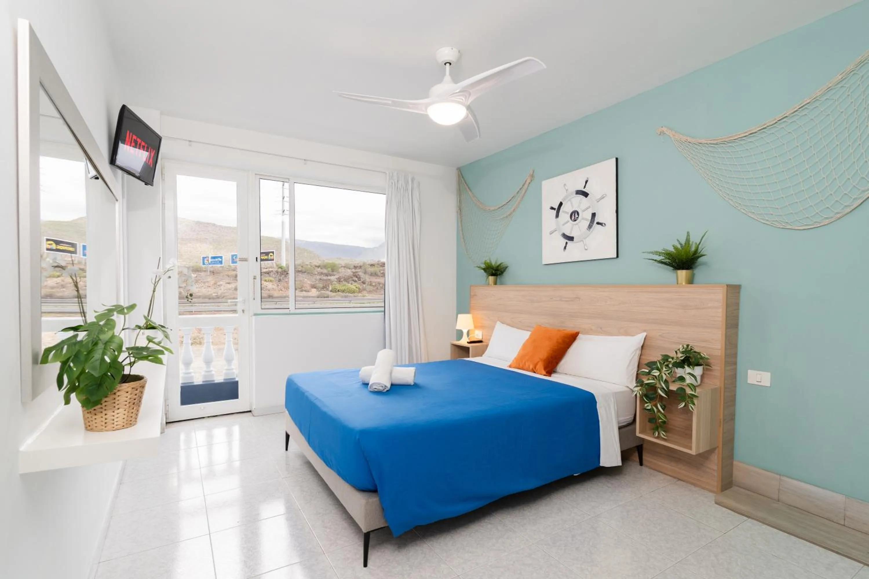 Bed in Hostel Neon Tenerife