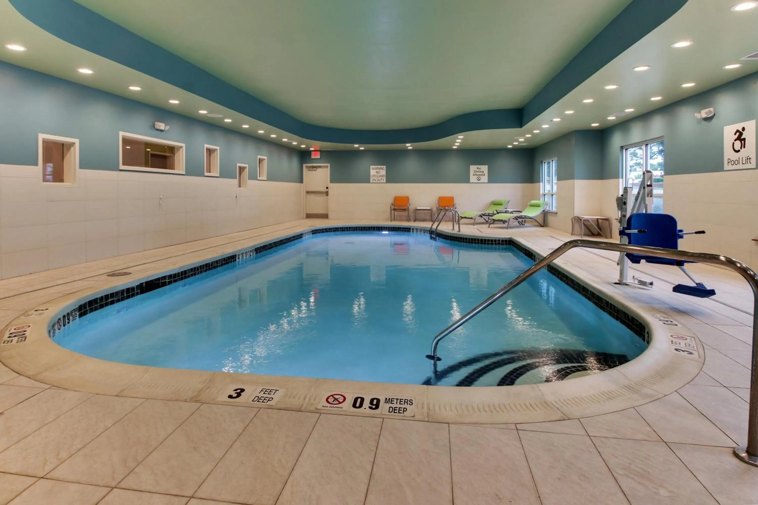 Swimming pool in Holiday Inn Express & Suites Ithaca by IHG