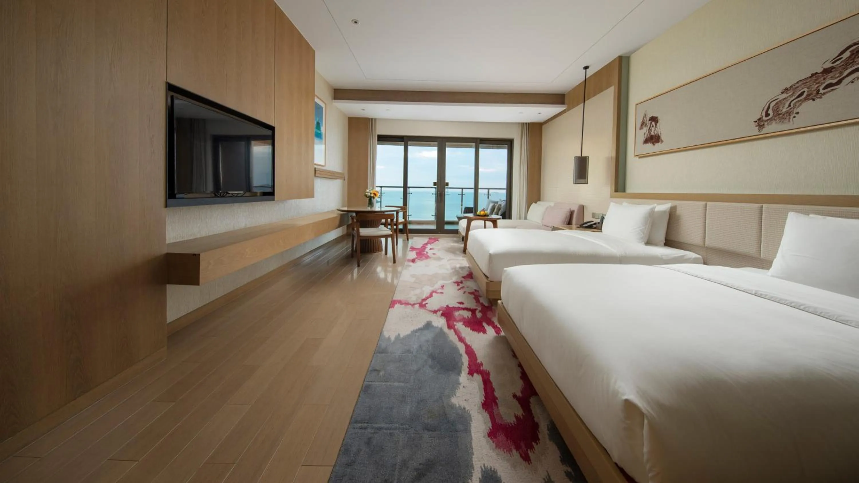 Photo of the whole room, Bed in Crowne Plaza Ningbo Xiangshan Sea View by IHG