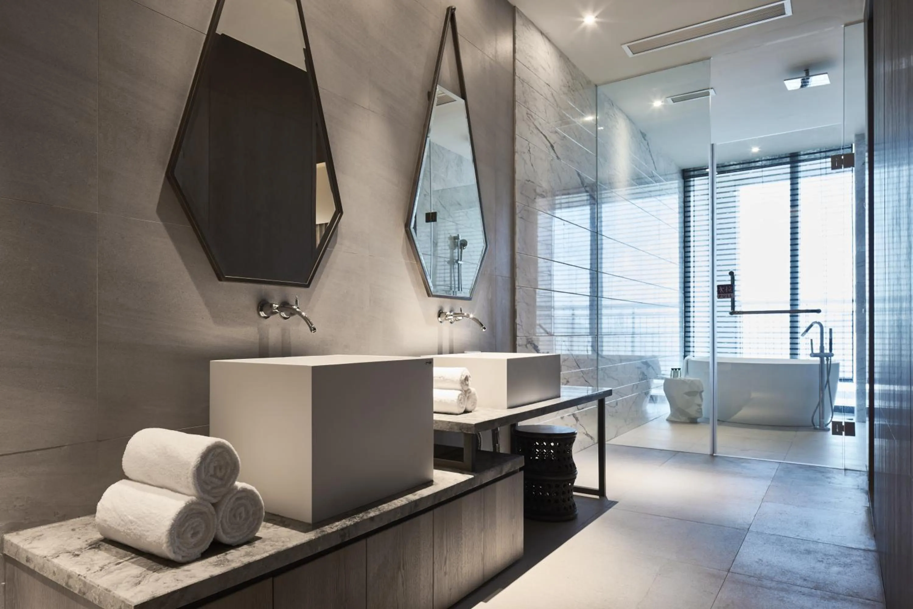 Photo of the whole room in Crowne Plaza Ningbo Xiangshan Sea View by IHG