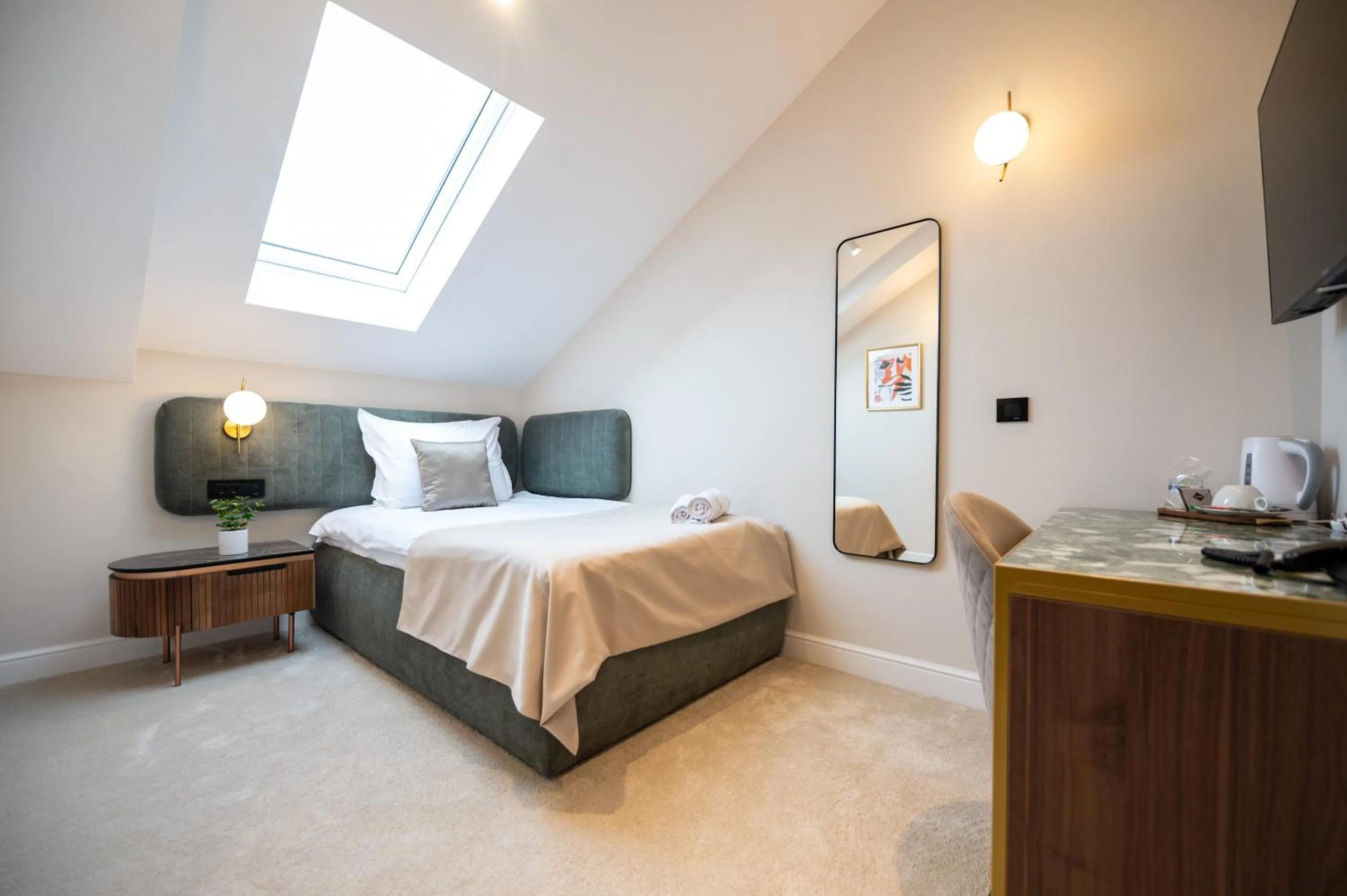 Bedroom, Bed in Hotel Bohemian Garni - Skadarlija