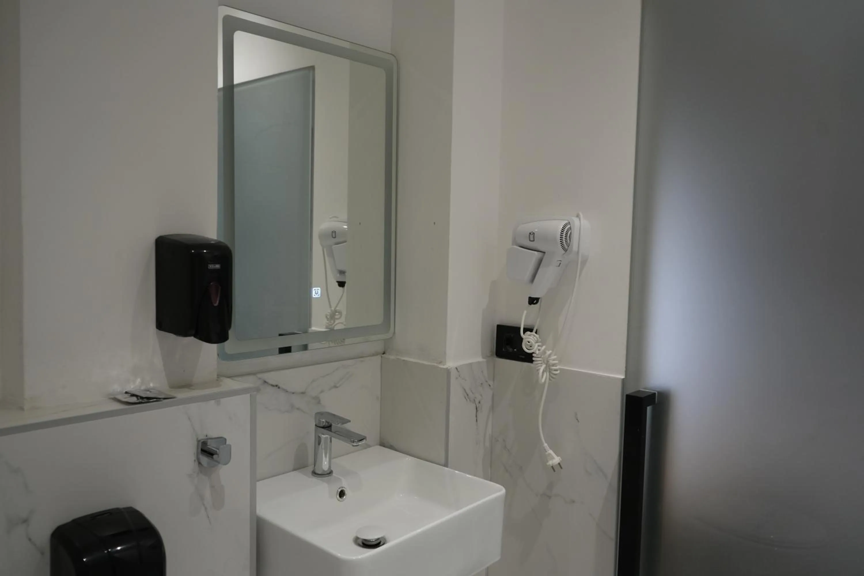 Toilet in Hotel Bohemian Garni - Skadarlija