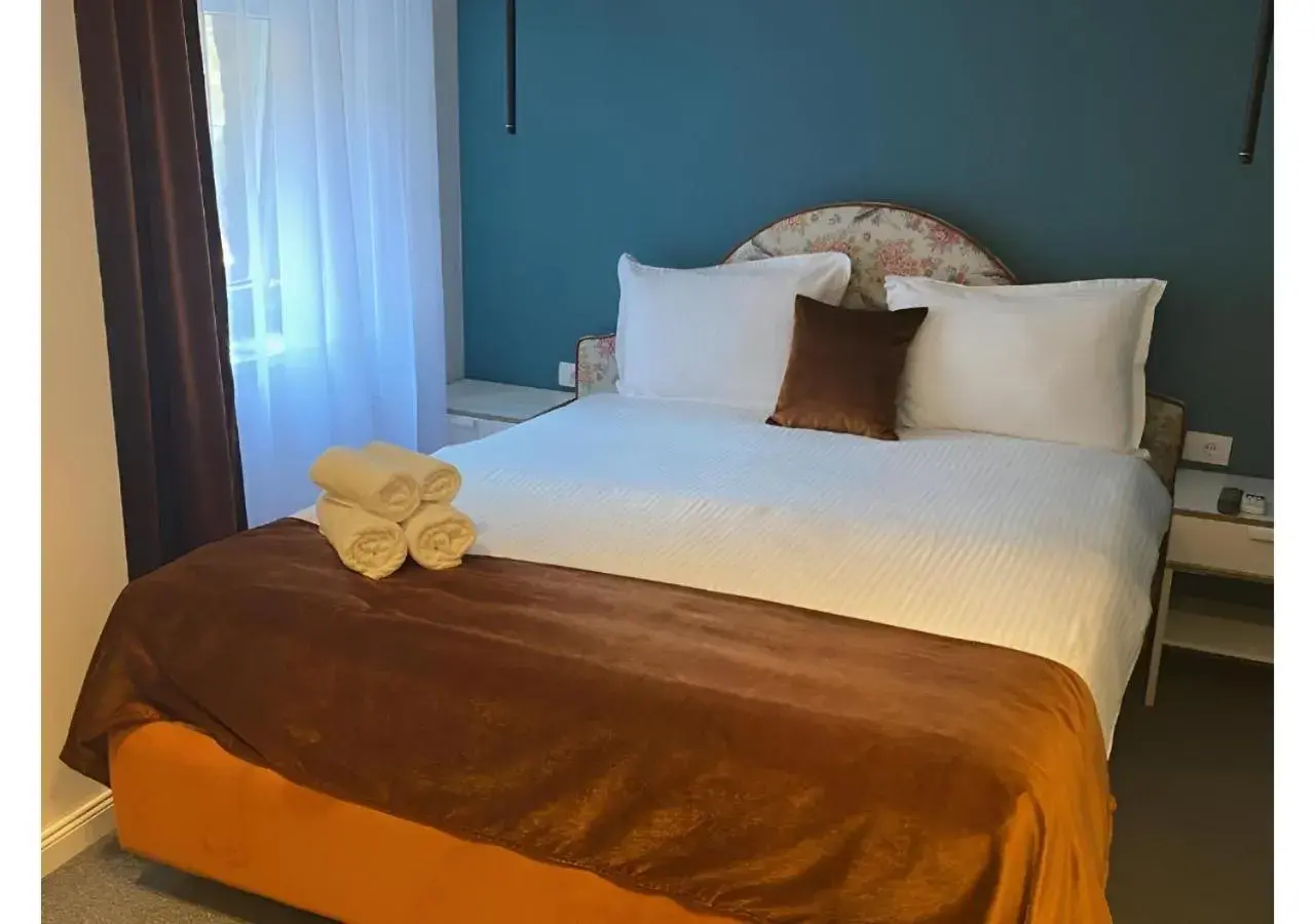 Economy Double Room in Hotel Bohemian Garni - Skadarlija Economy Double Room in Hotel Bohemian Garni - Skadarlija