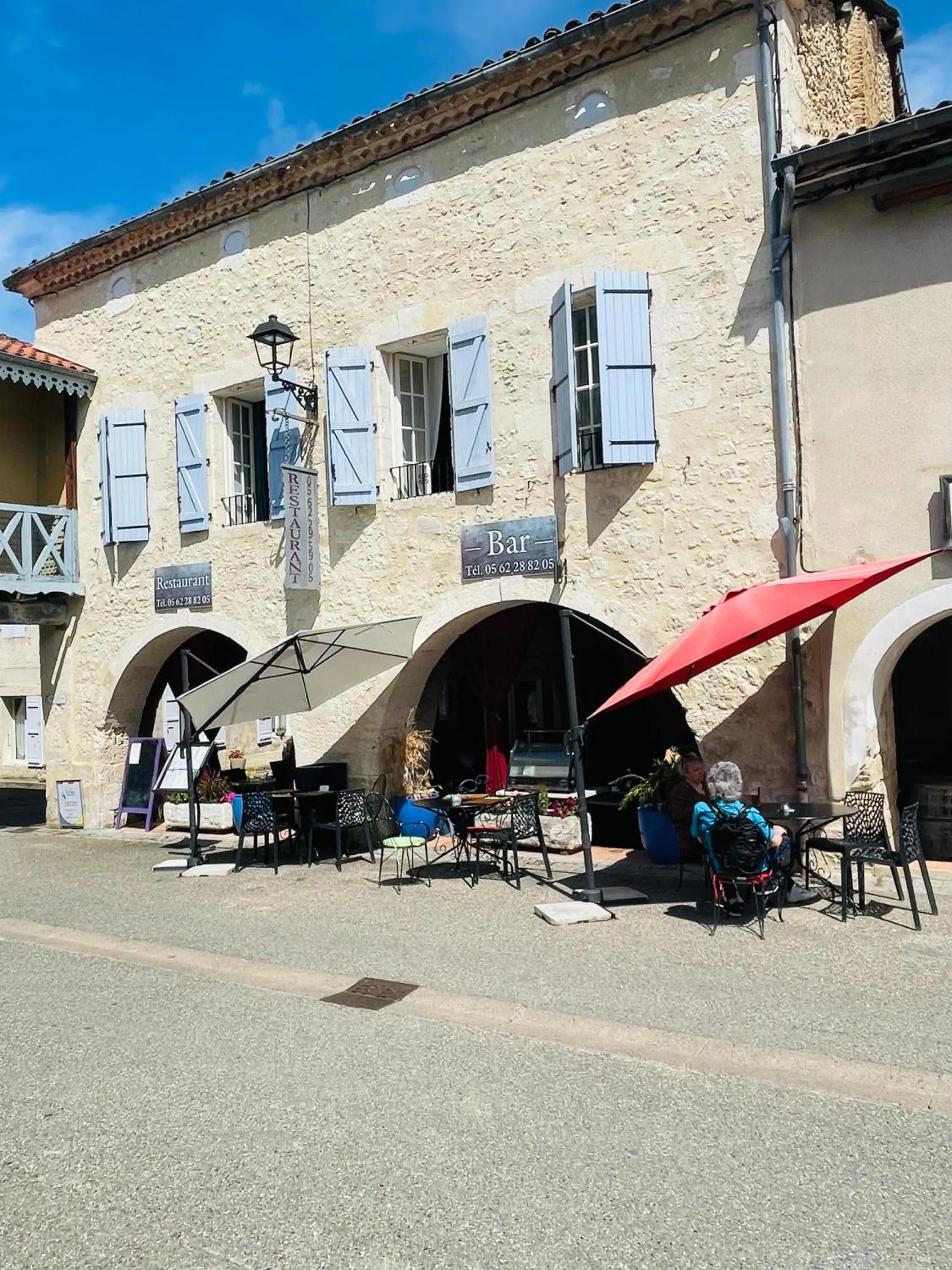 Day in Victorian Lodge