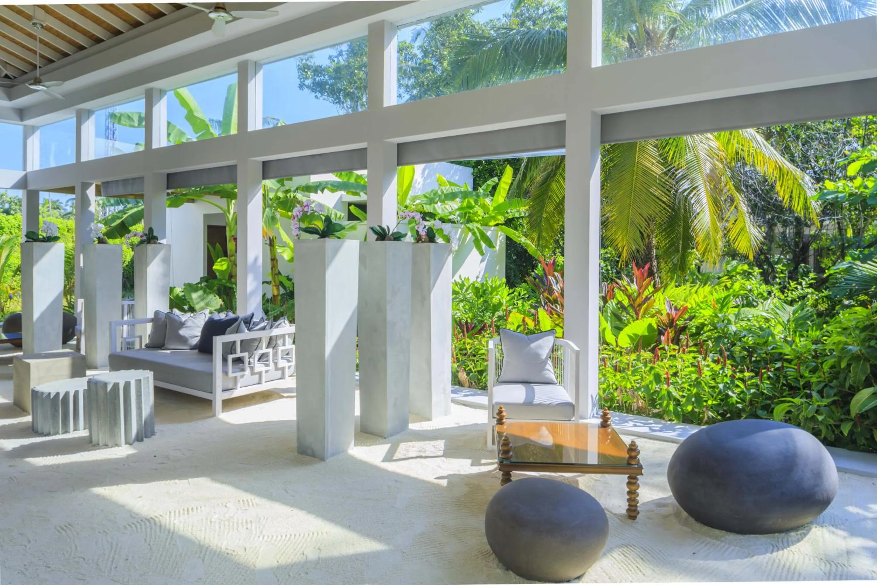 Lobby or reception in Dhigali Maldives - A Premium All-Inclusive Resort