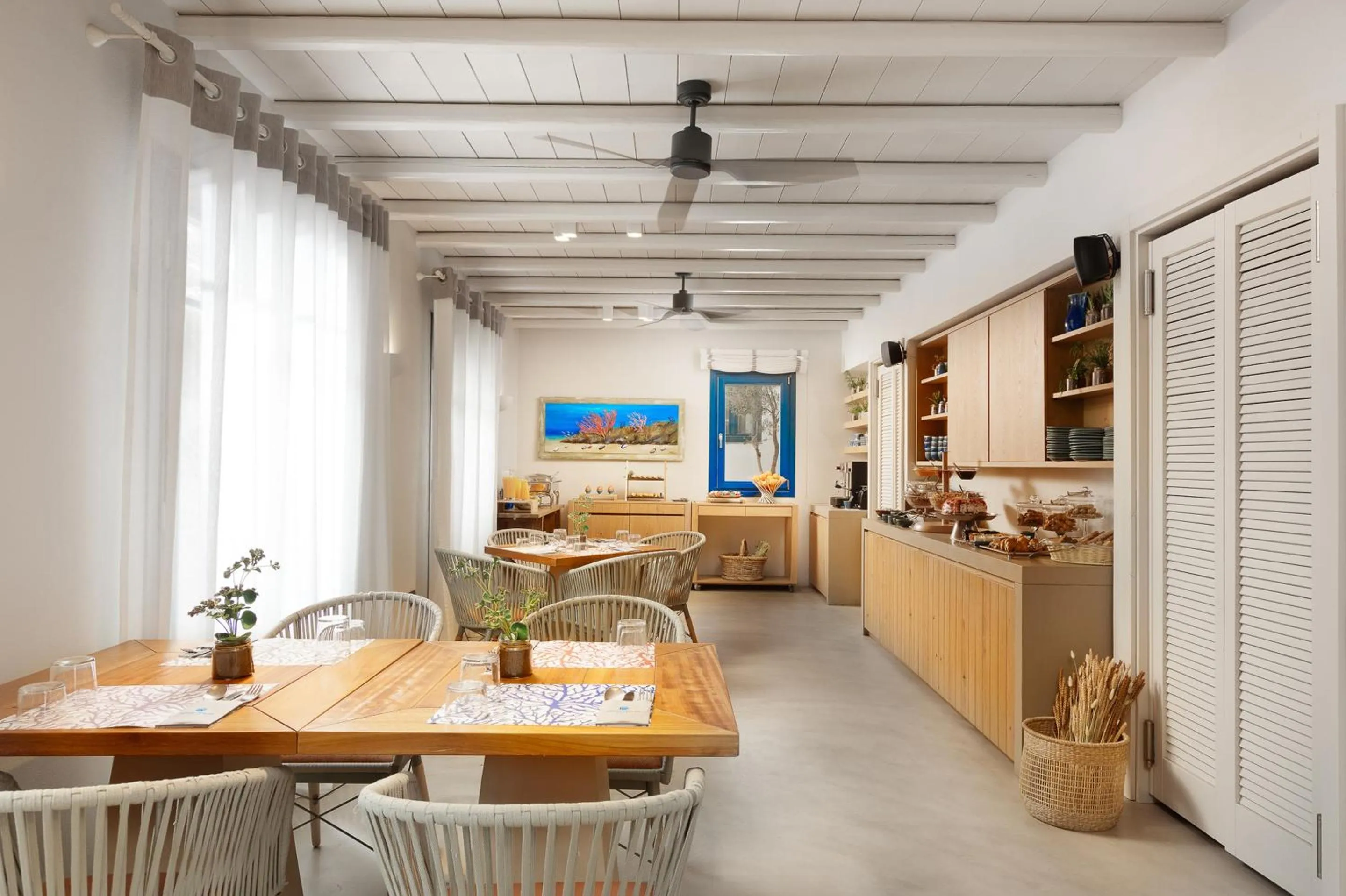 Breakfast in Sifnos House - Rooms and SPA