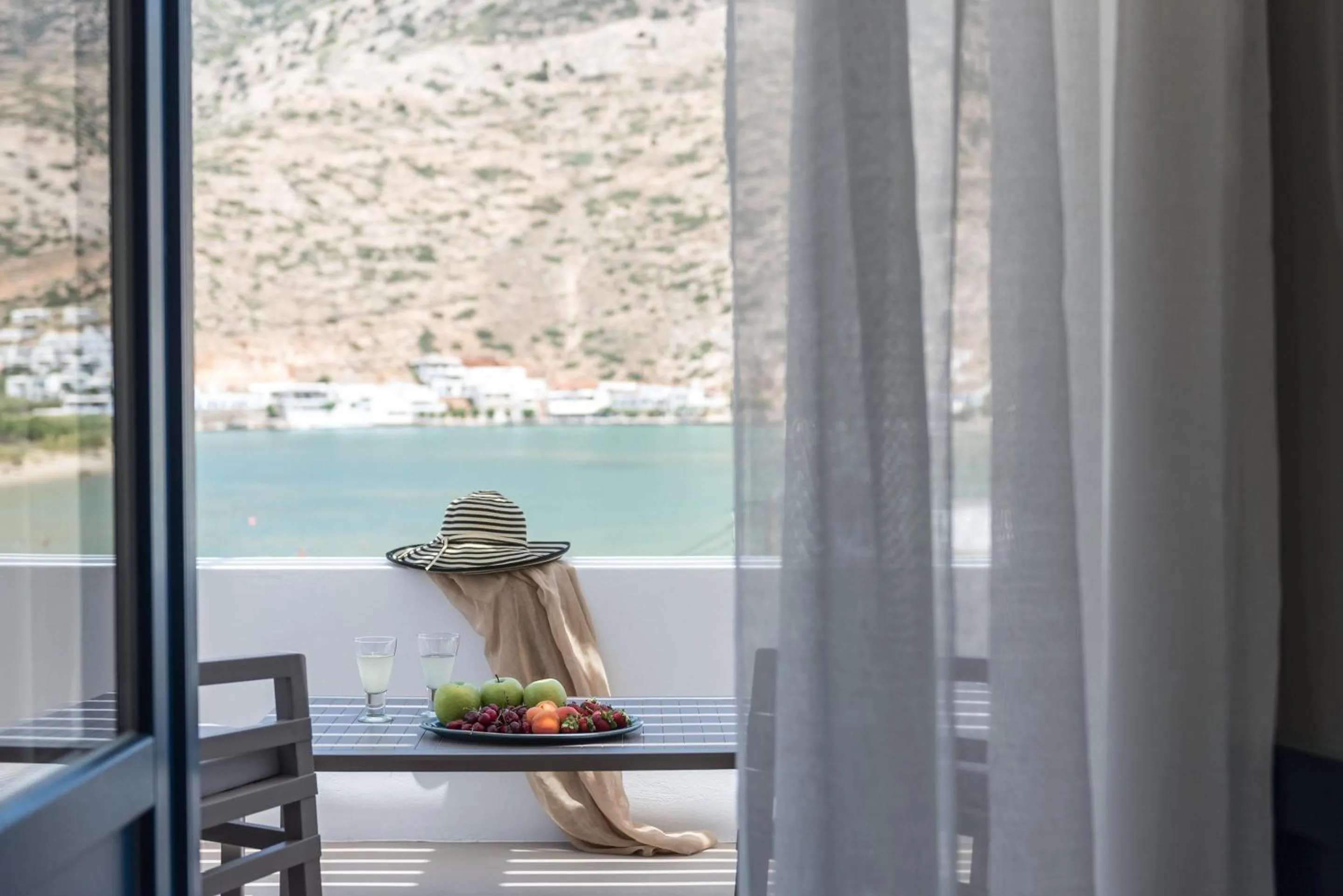 Balcony/Terrace in Sifnos House - Rooms and SPA