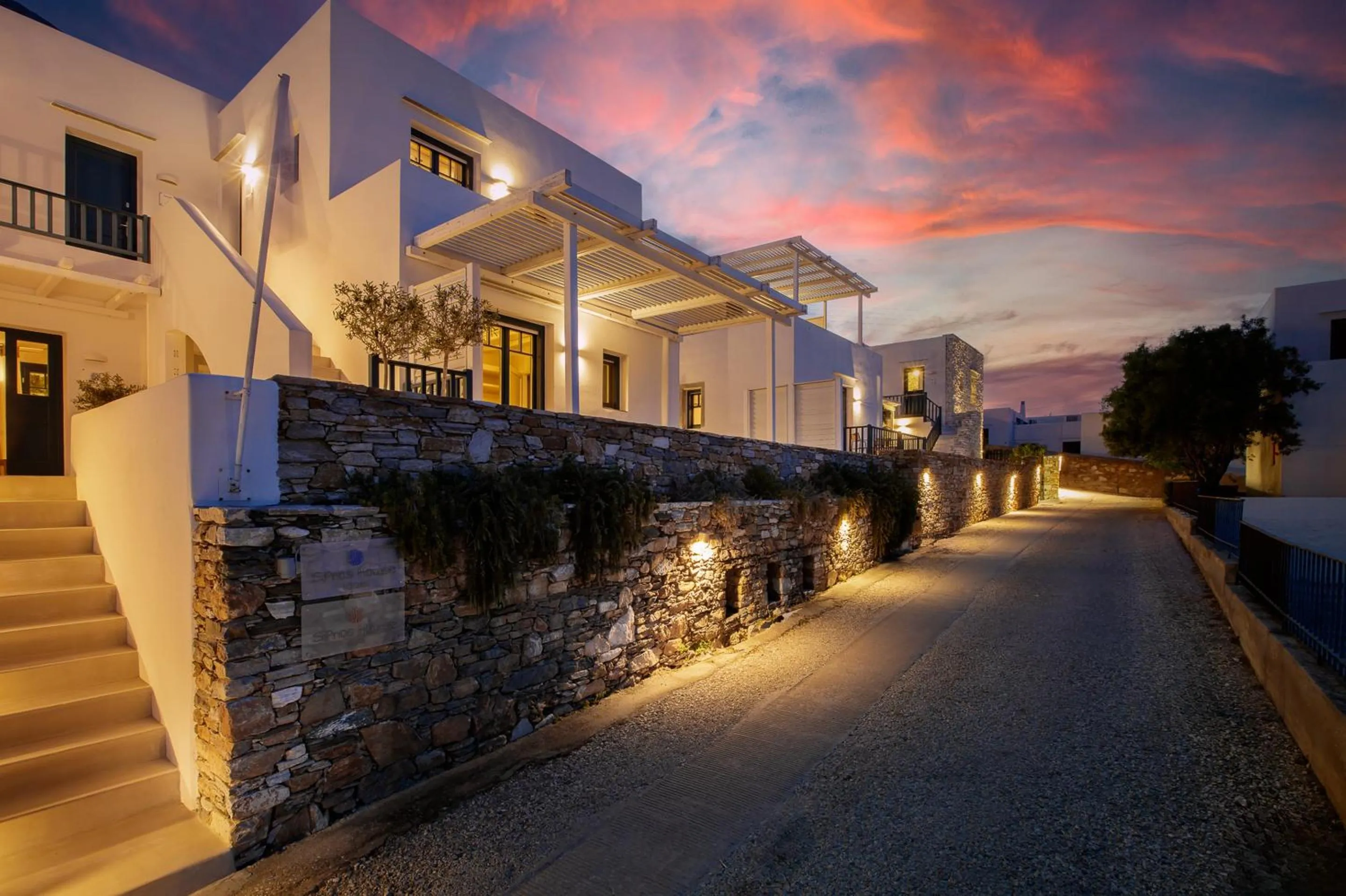 Property building in Sifnos House - Rooms and SPA