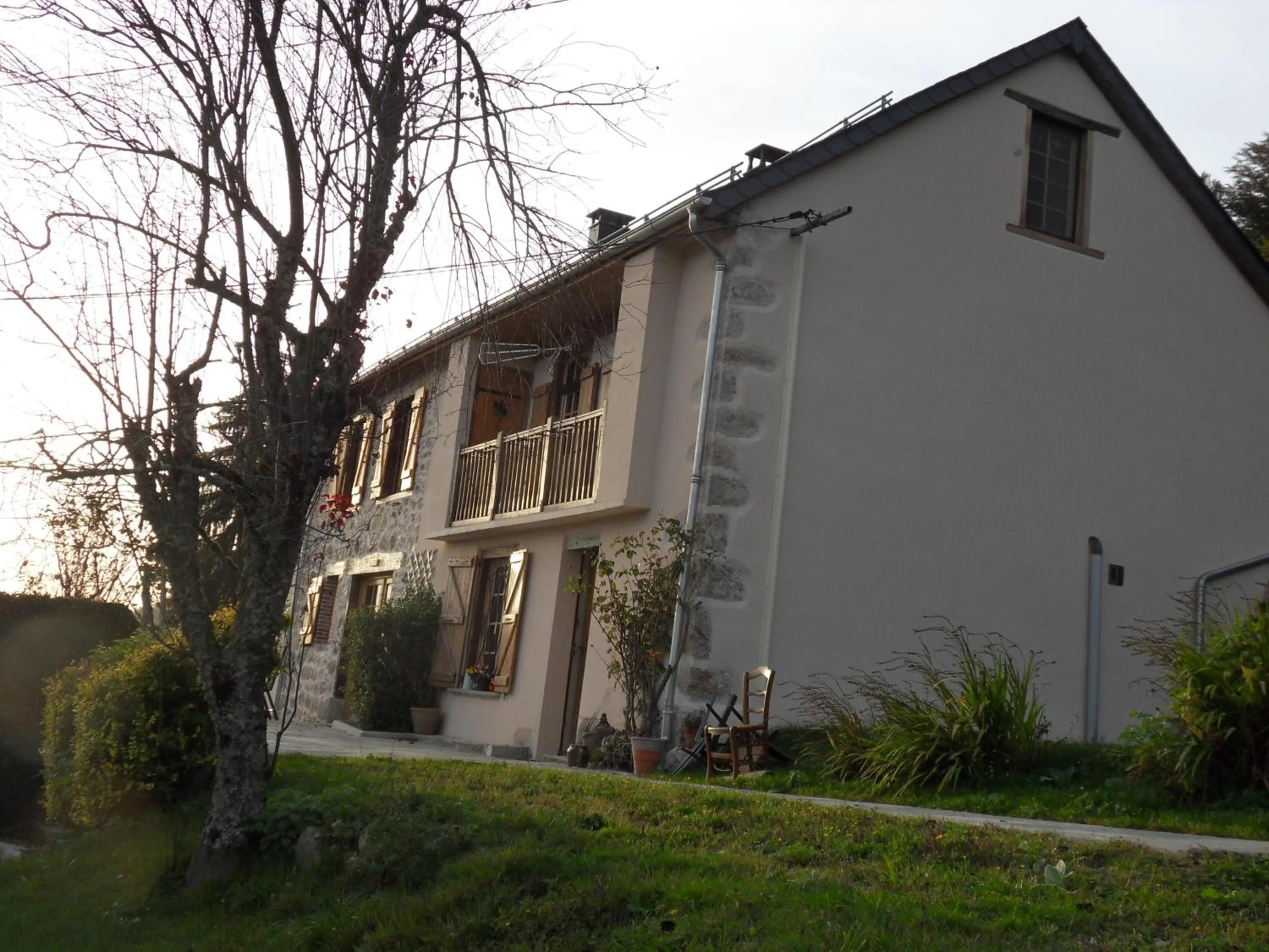 Facade/entrance in chambres et table d'hôtes du Péré